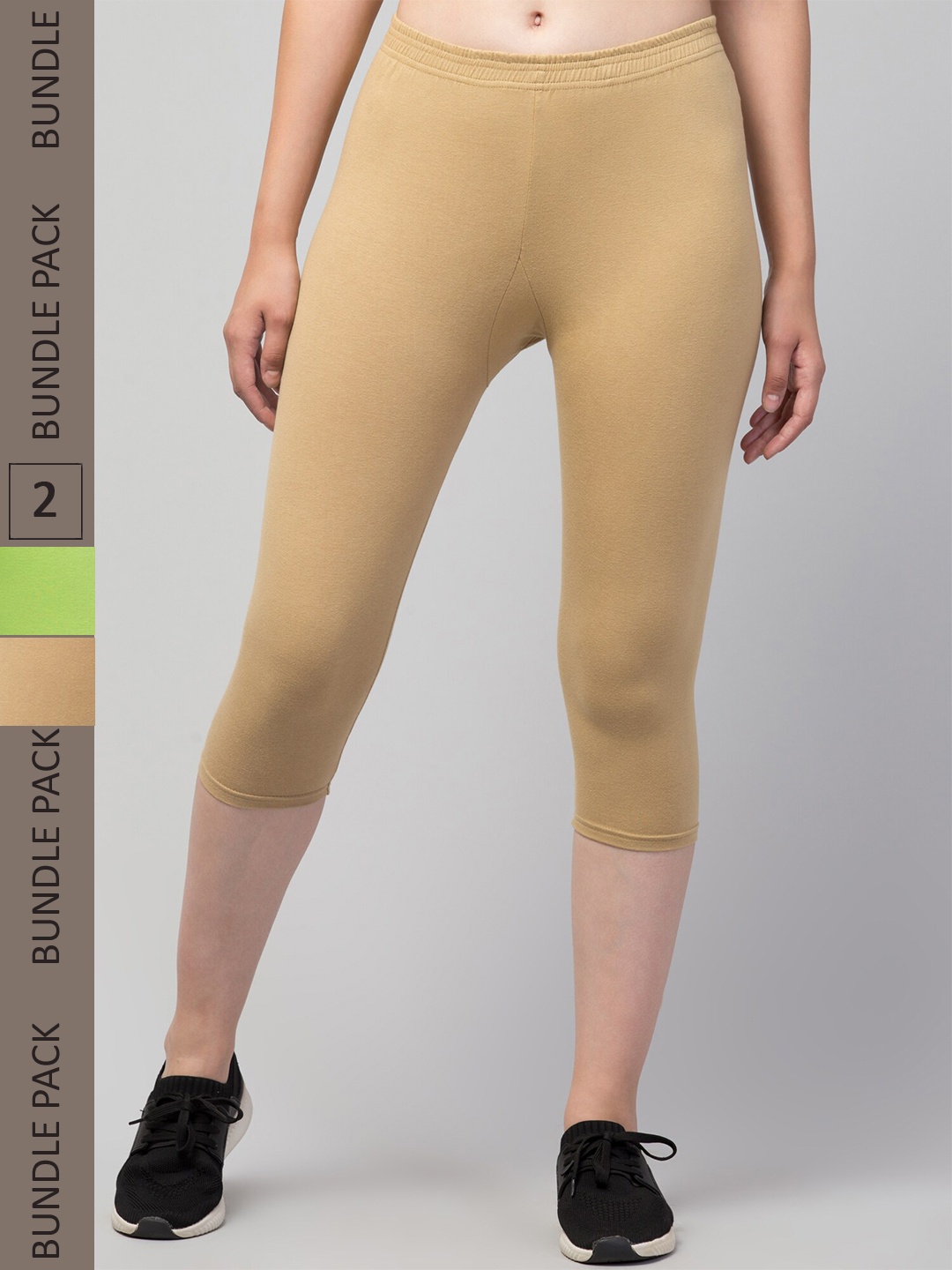 

Apraa & Parma Women Beige & Green Skinny Fit Capris
