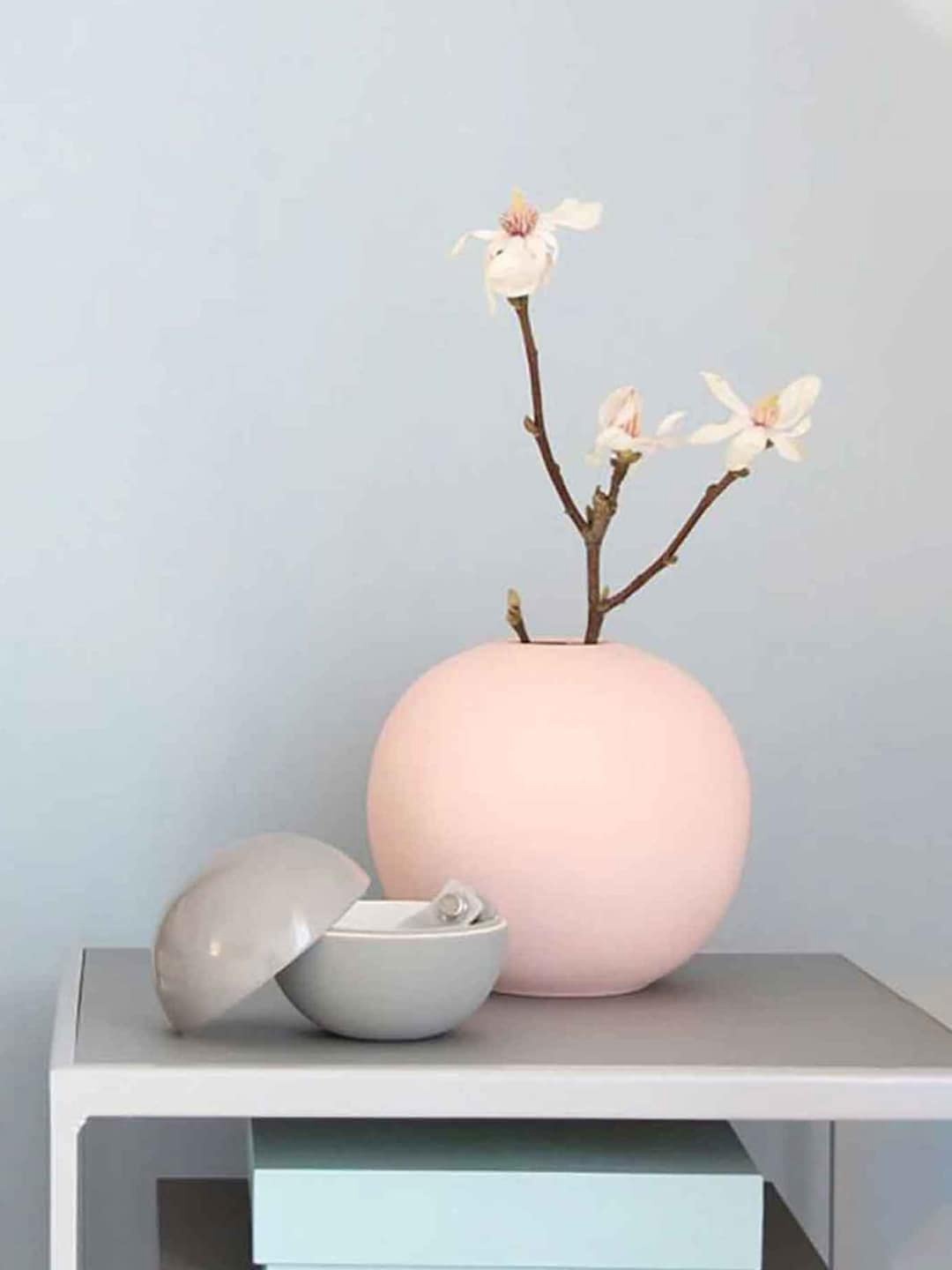 

PUREZENTO Cooee Pink Ceramic Round Shaped Flower Vase