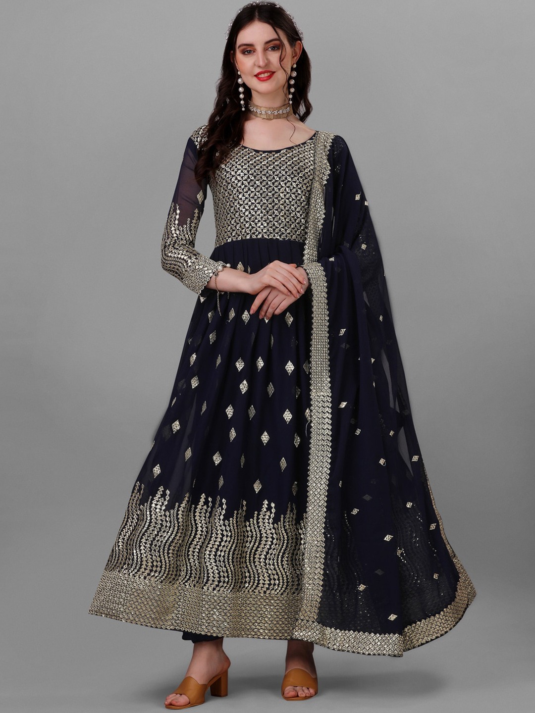 

Angroop Women Ethnic Motifs Embroidered Georgette Anarkali Kurta With Dupatta, Navy blue