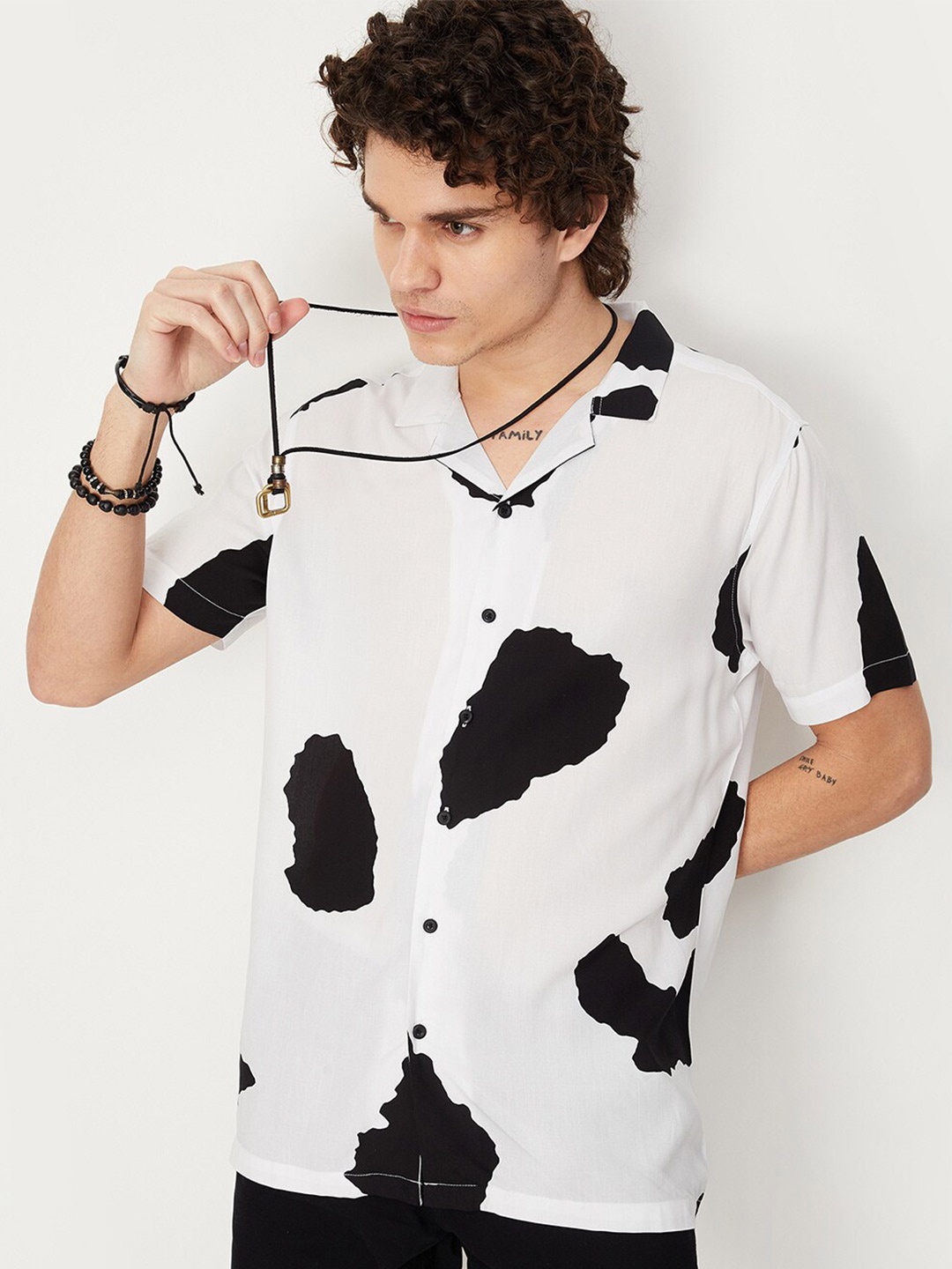 

max Men Printed Casual Shirt, White