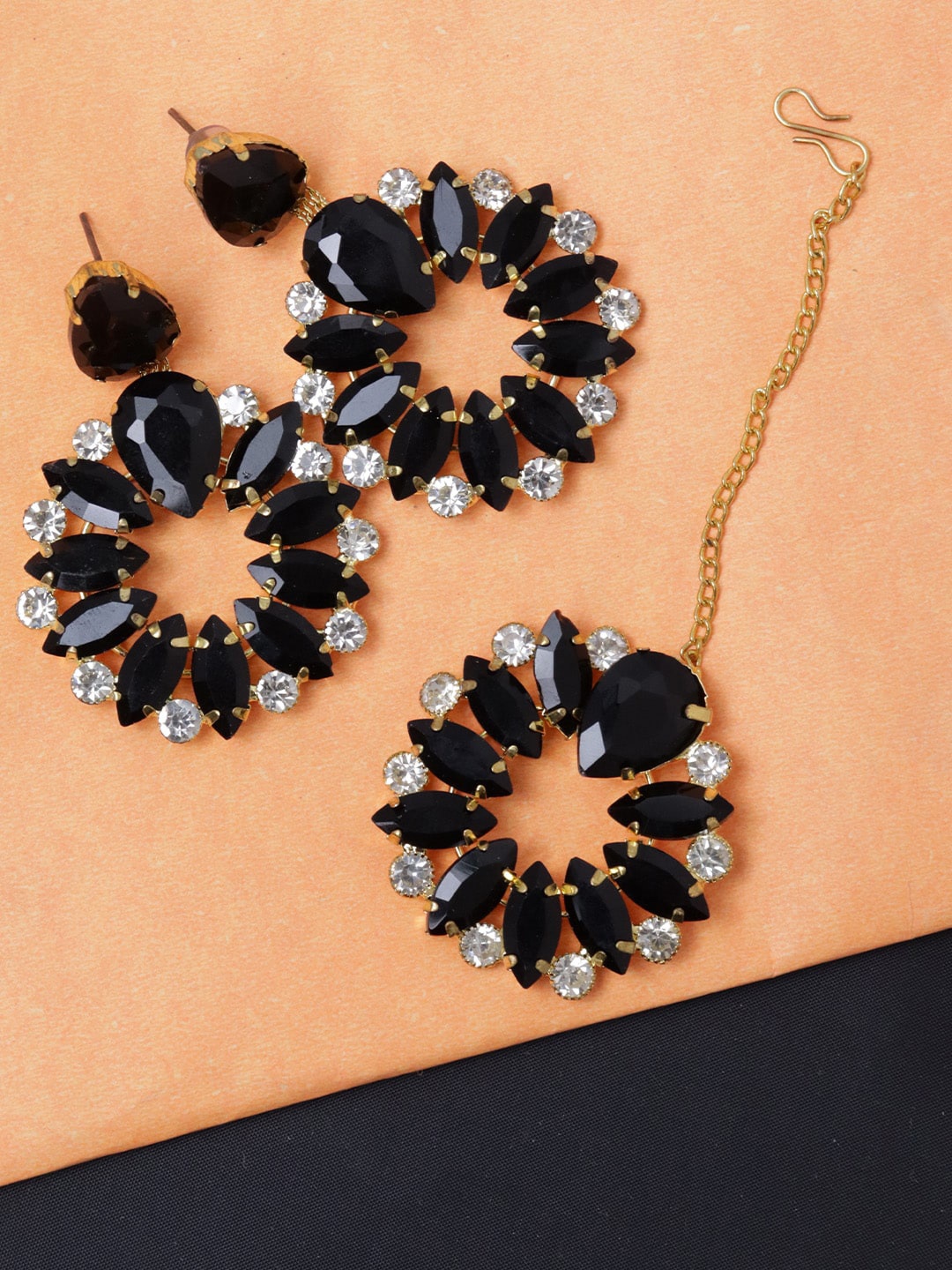

VAGHBHATT Crystal-Studded Jewellery Set, Gold