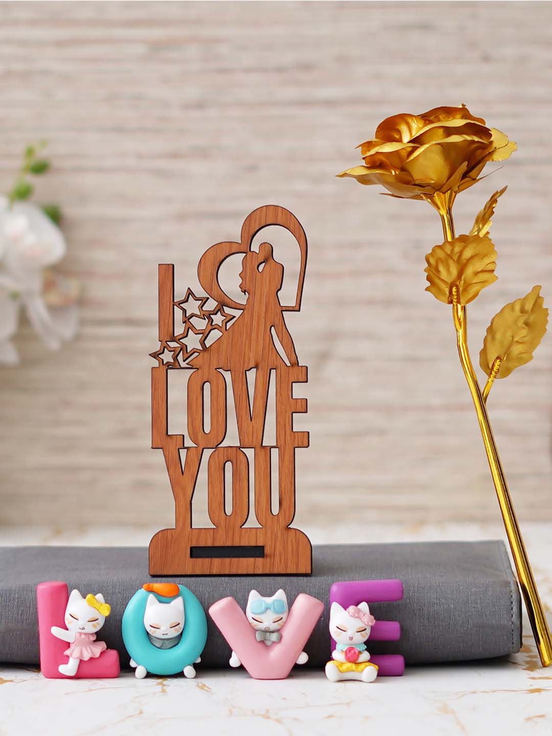 

eCraftIndia Golden Rose Love You Showpiece & Love Figurine Set, Brown