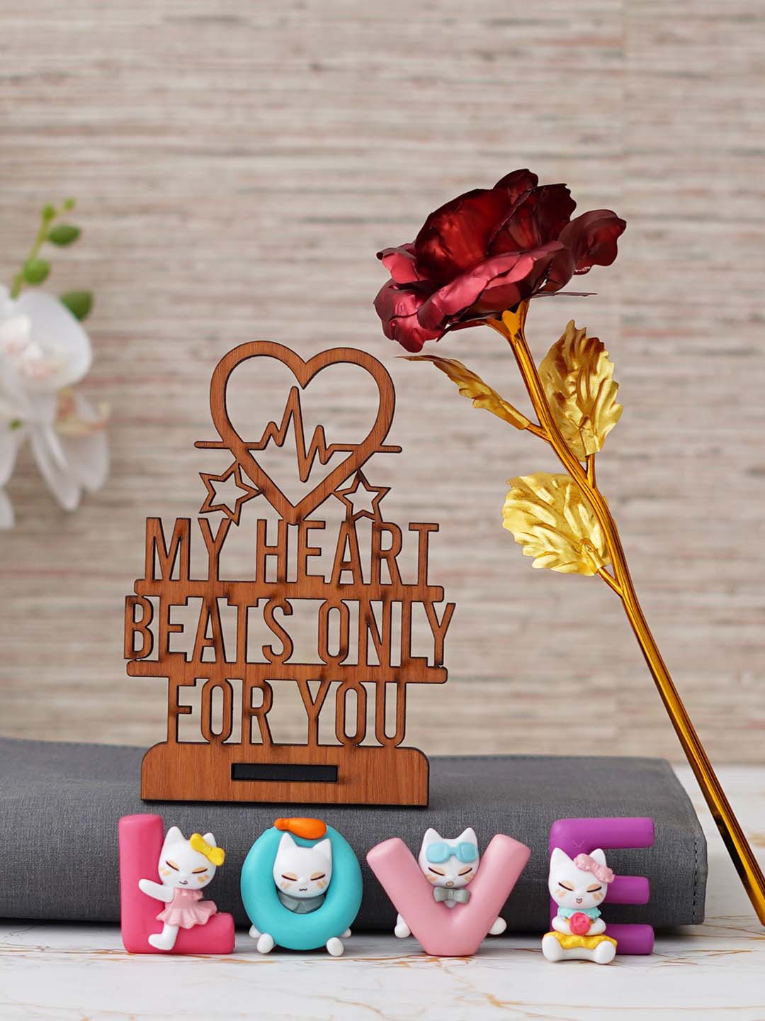 

eCraftIndia Red & Brown 3 Pcs Valentine's Day Gift Set