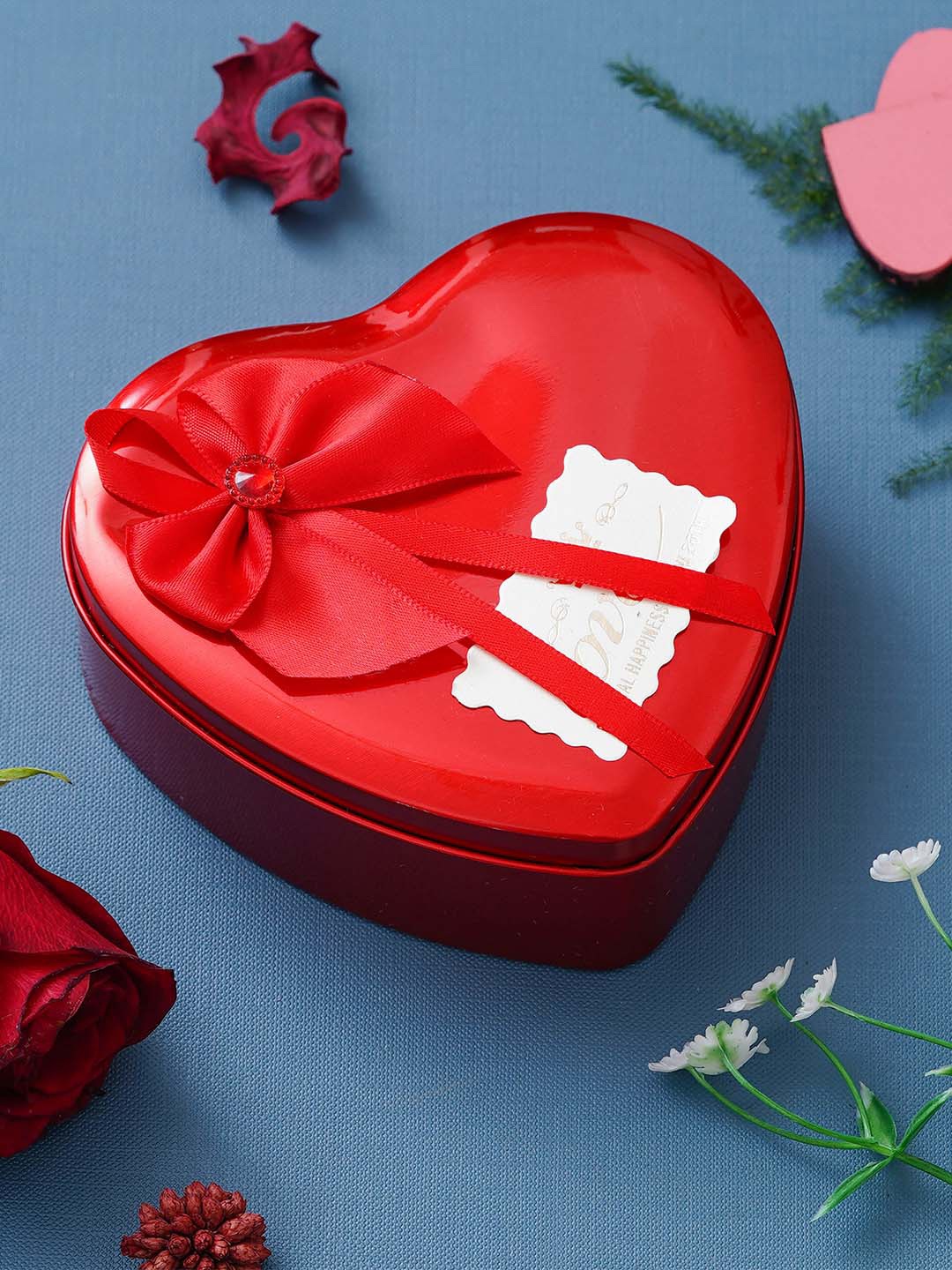 

eCraftIndia Red & White Valentine's Day Gift Set