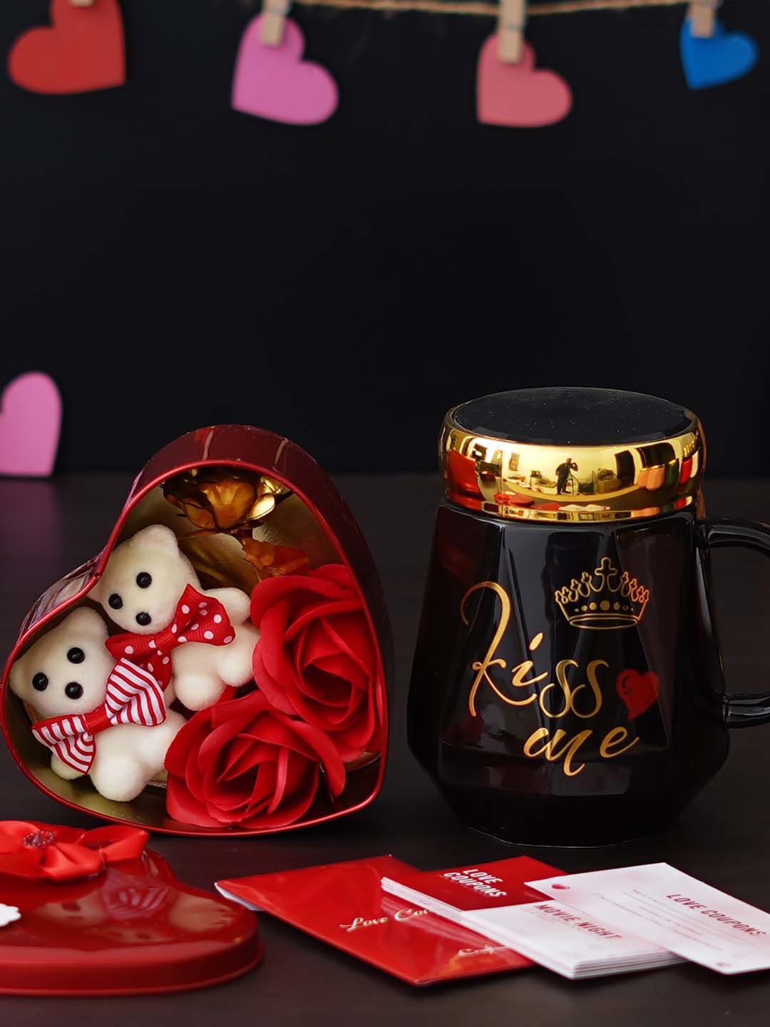

eCraftIndia Red & Black 3 Pcs Valentine's Day Gift Set