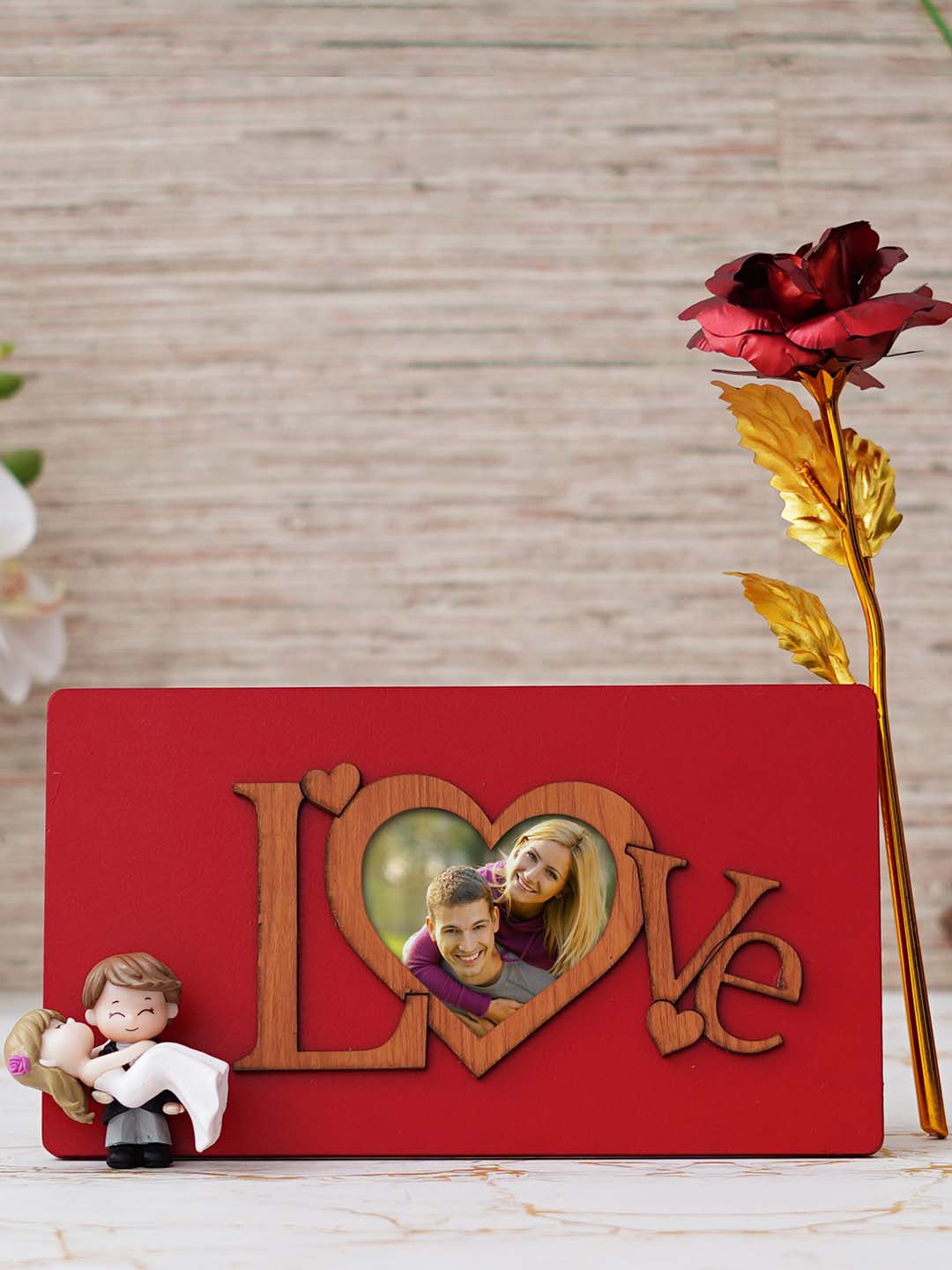 

eCraftIndia Red & White 3 Pcs Valentines Gift Set