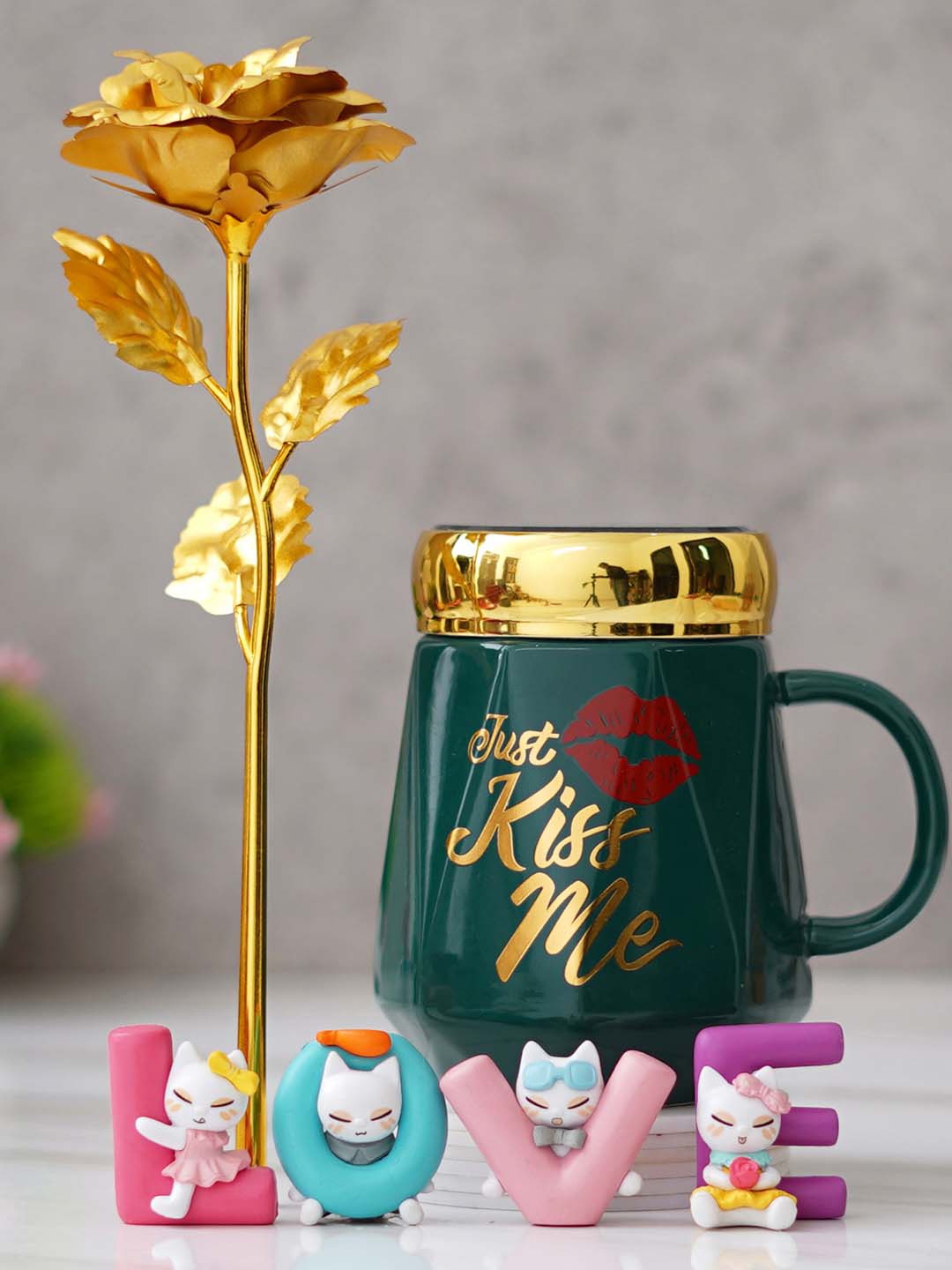 

eCraftIndia Green & Pink 3 Pcs Valentines Gift Set