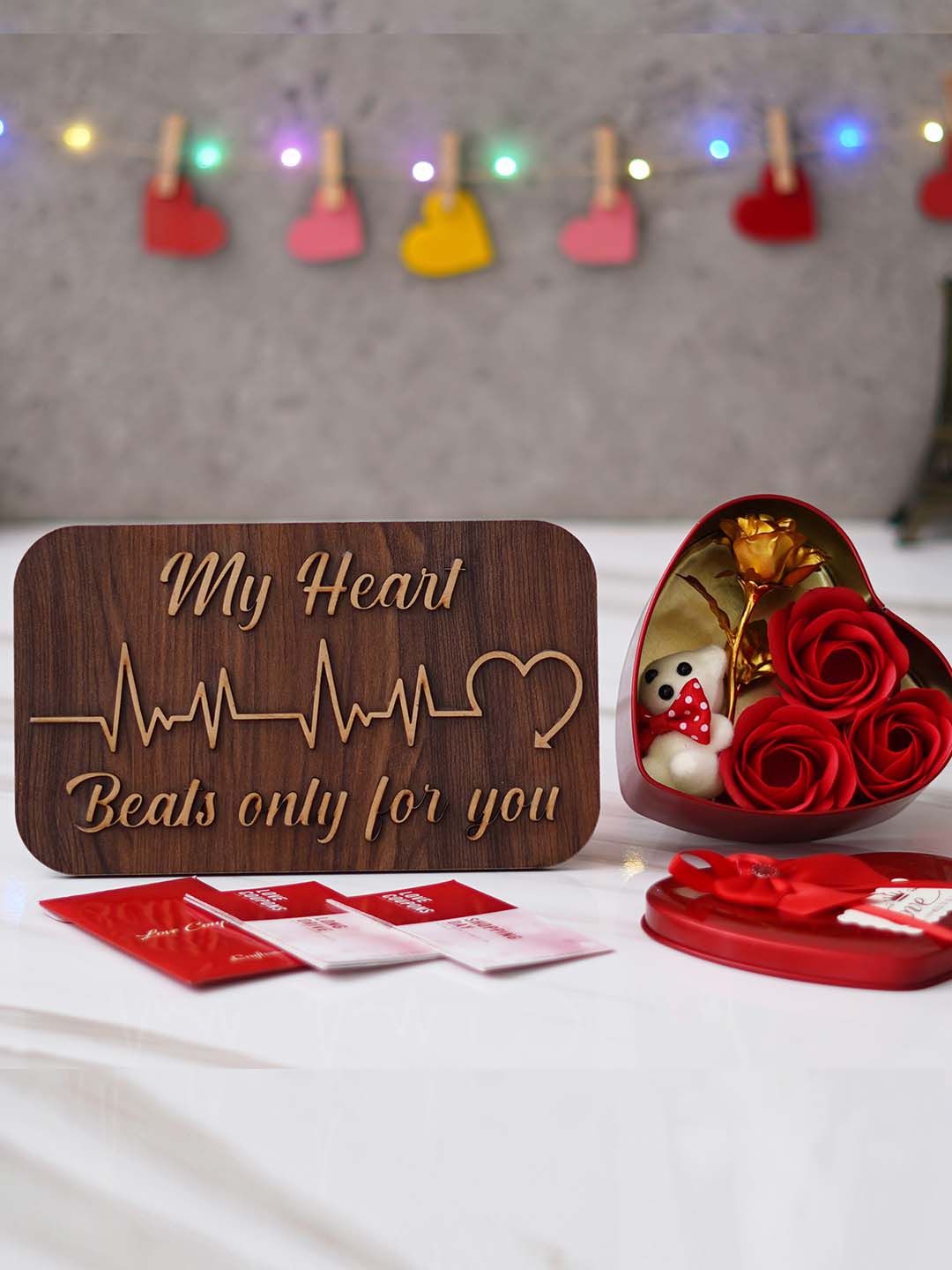 

eCraftIndia Red & Brown 3 Pcs Valentine's Day Gift Set