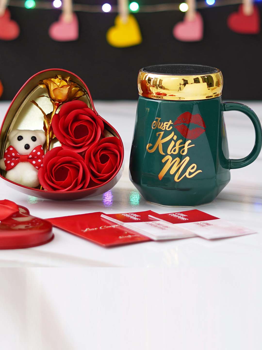 

eCraftIndia Red & Green 3 Pieces Valentine Gift Set