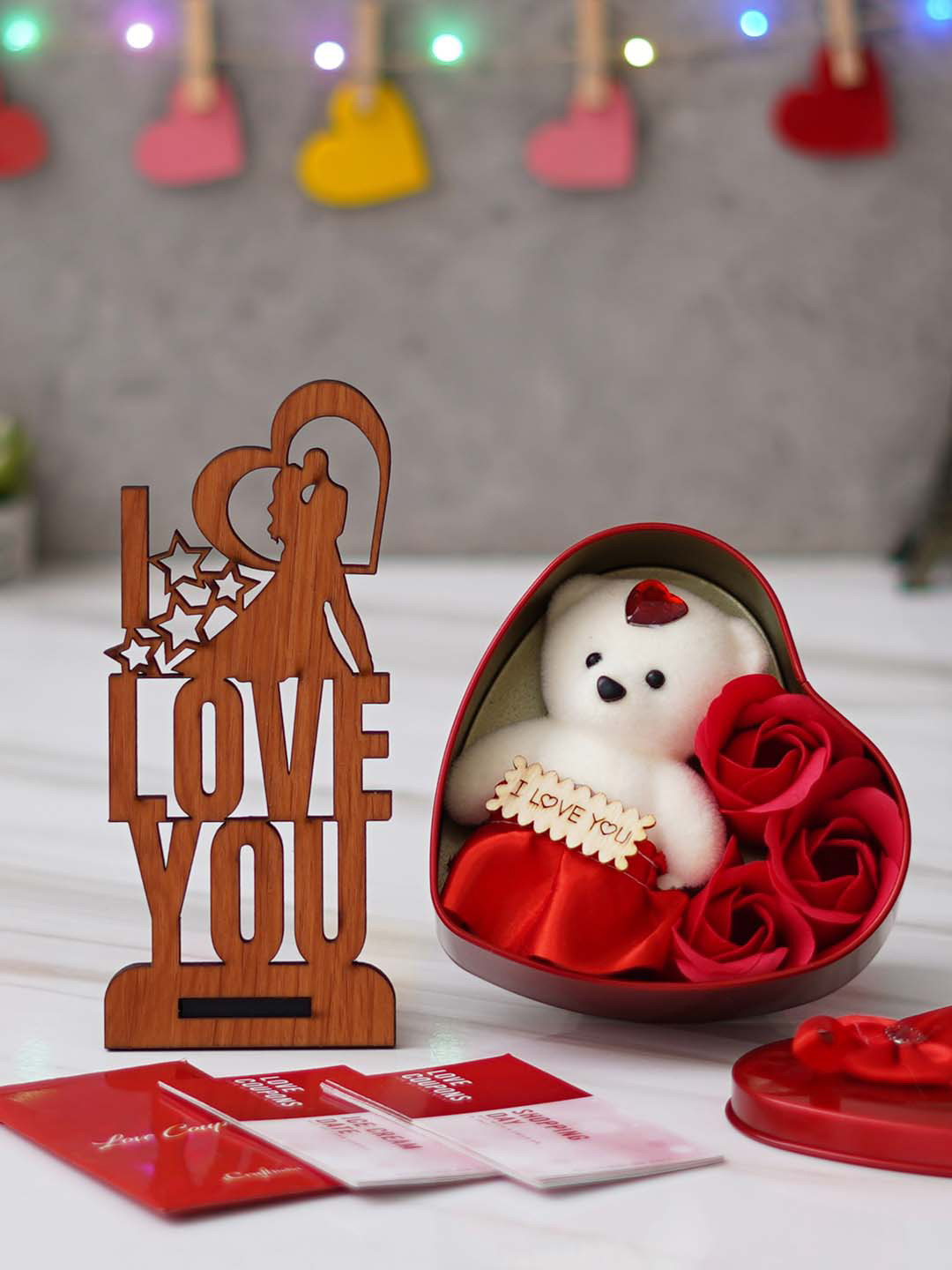 

eCraftIndia Red & White 3 Pcs Valentine's Day Gift Set