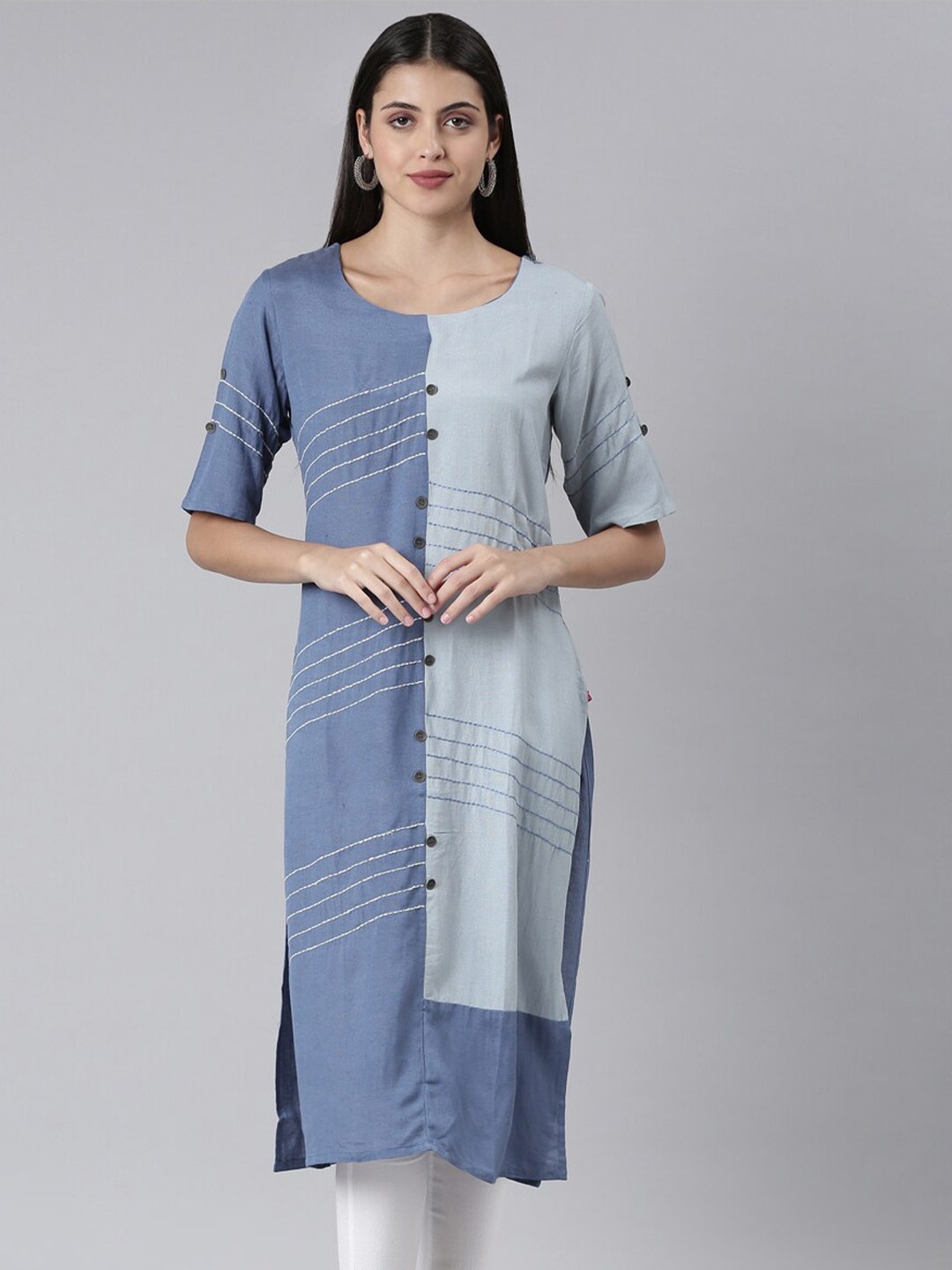 

The Chennai Silks Women Colourblocked Thread Work Cotton Kurta, Blue
