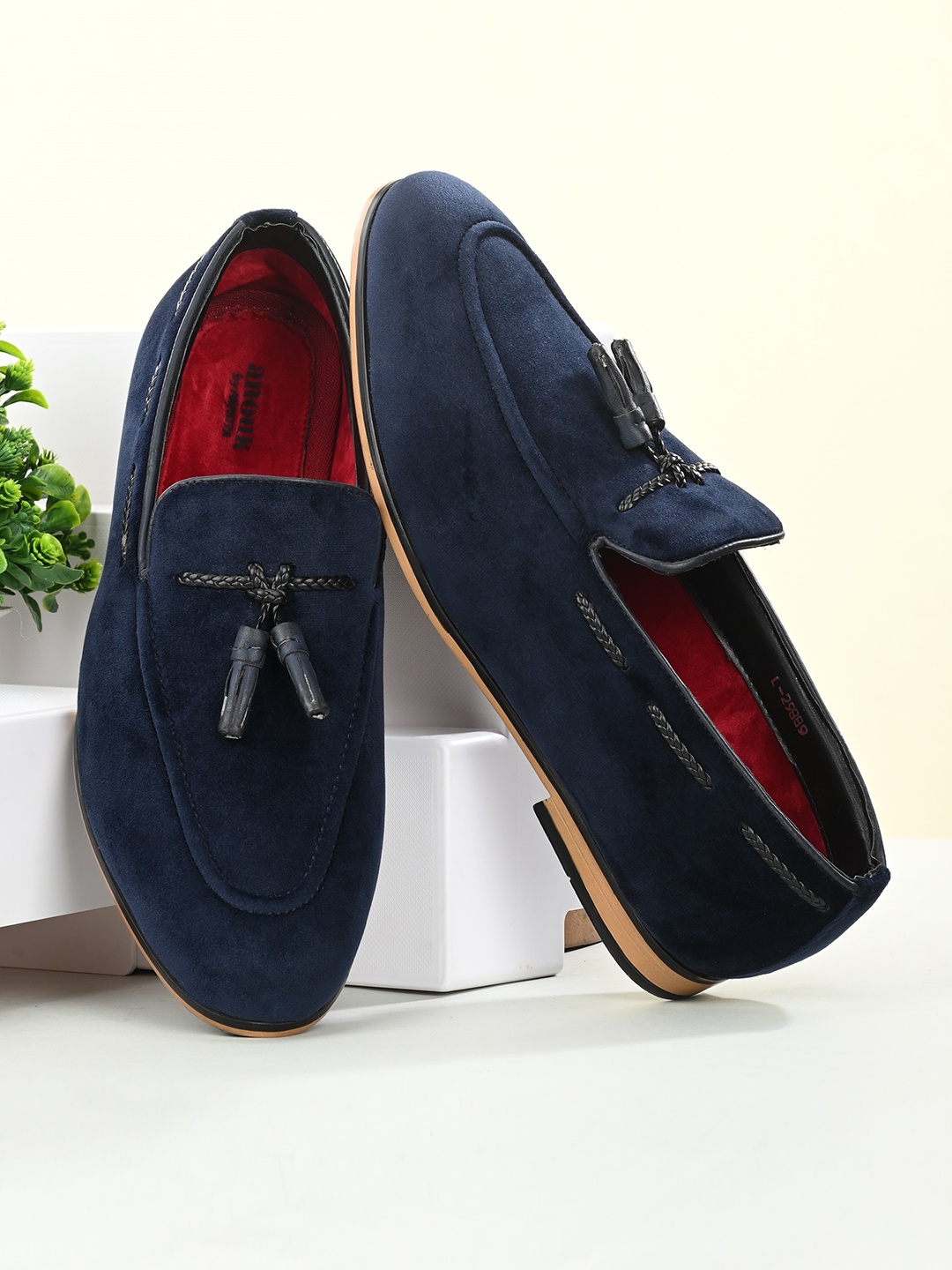 

Anouk Men Lightweight Tassel Loafers, Navy blue