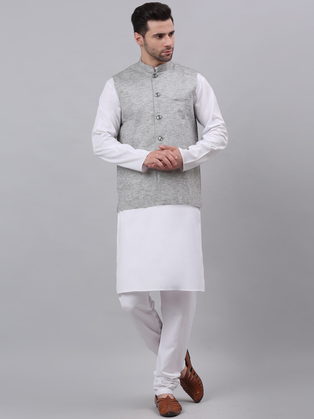 

NEUDIS Men Mandarin Collar Pure Cotton Kurta with Churidar & Nehru Jacket, Grey