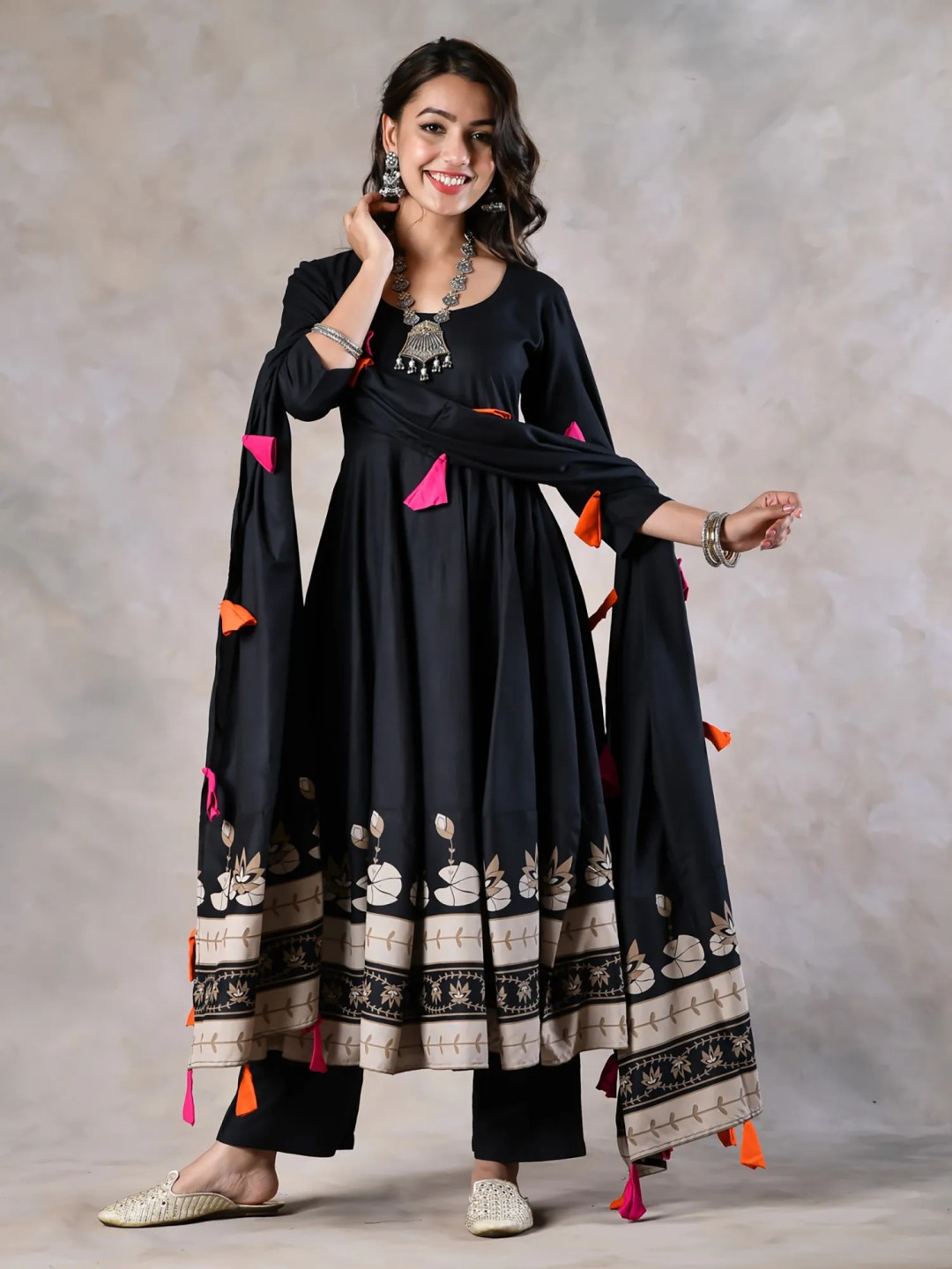 

Taswak Women Floral Printed Kurta with Trousers & With Dupatta, Black
