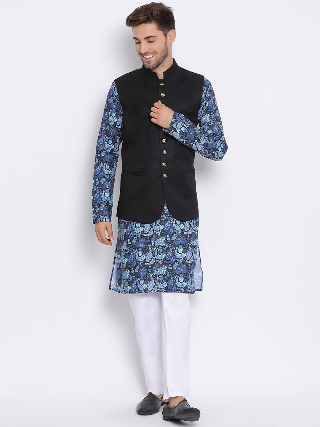 

hangup plus Men Printed Kurta with Pyjamas & Nehru Jacket, Black