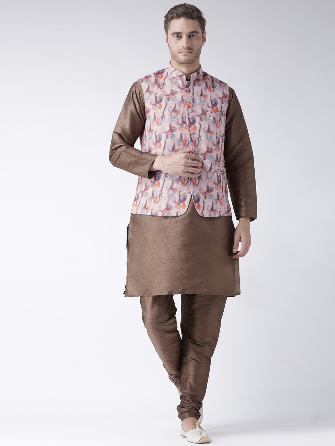 

hangup plus Men Linen Kurta with Churidar & Printed Nehru Jacket, Brown