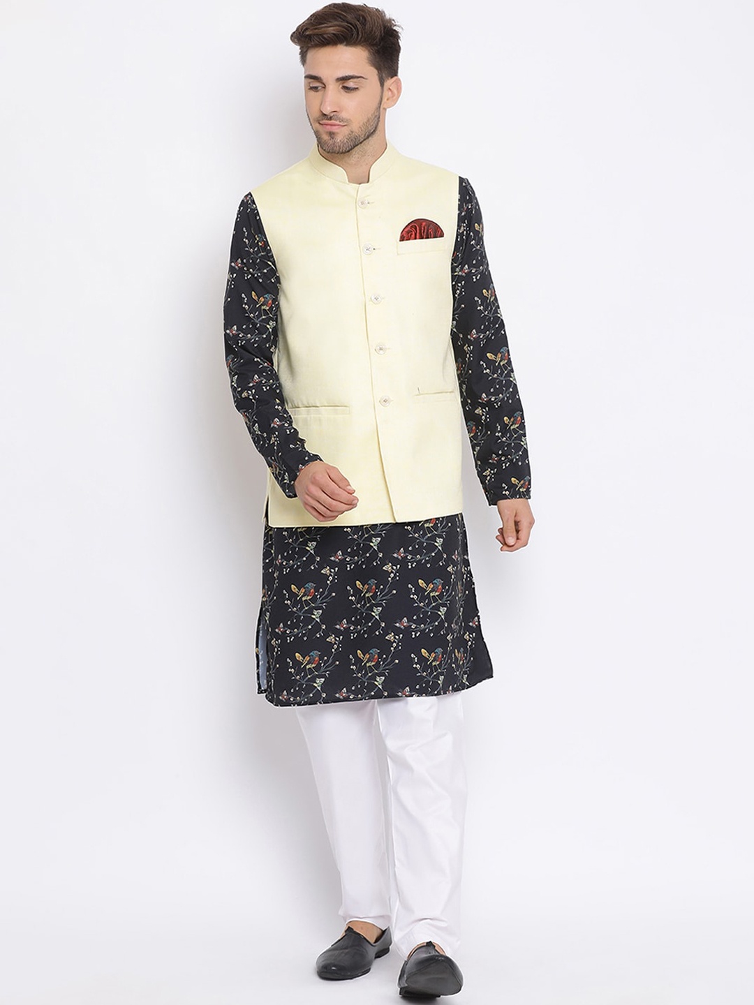 

Hangup Men Printed Linen Kurta & Salwar With Nehru Jacket, Black
