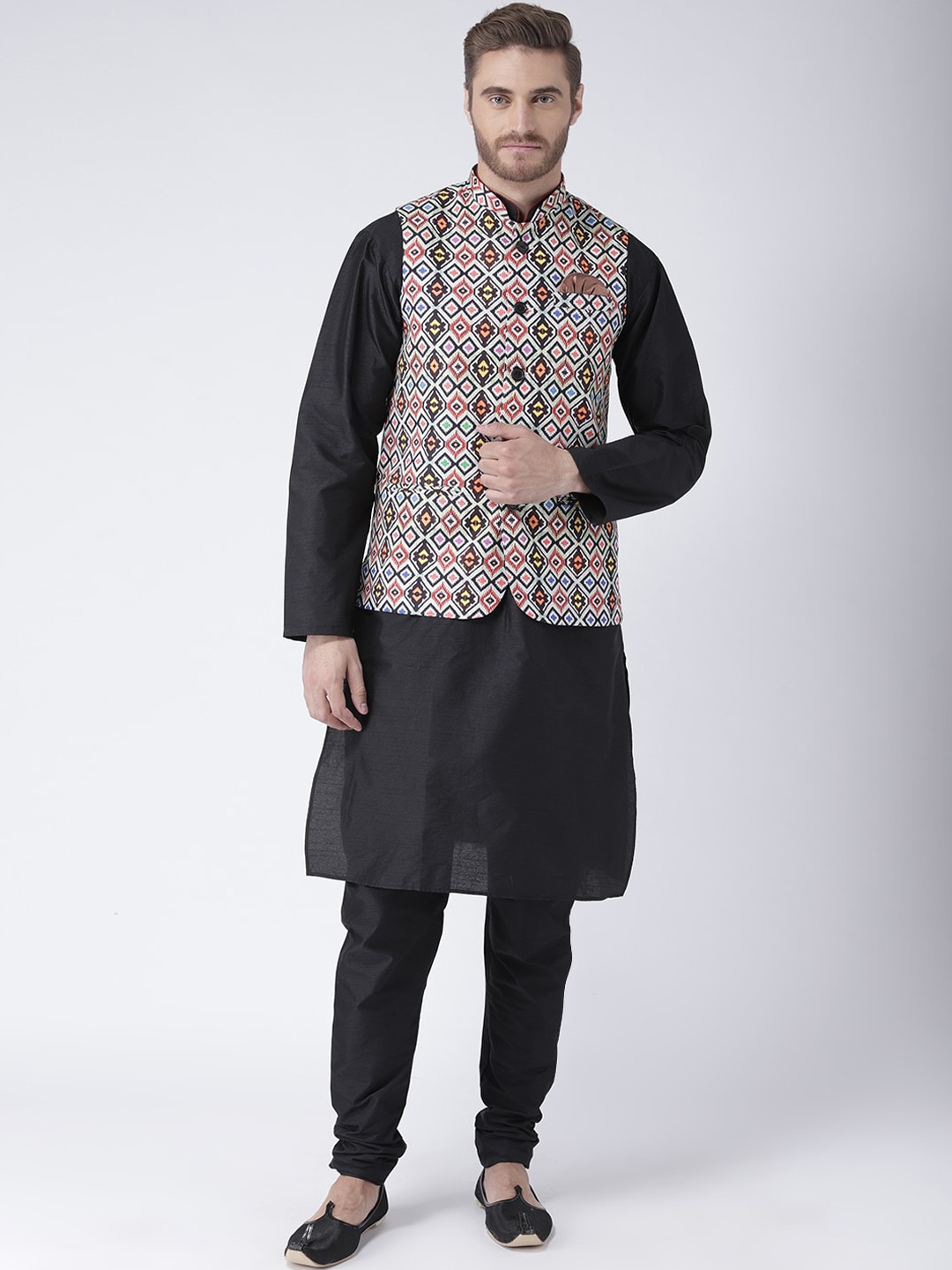 

Hangup Men Kurta with Churidar & Nehru Jacket, Black