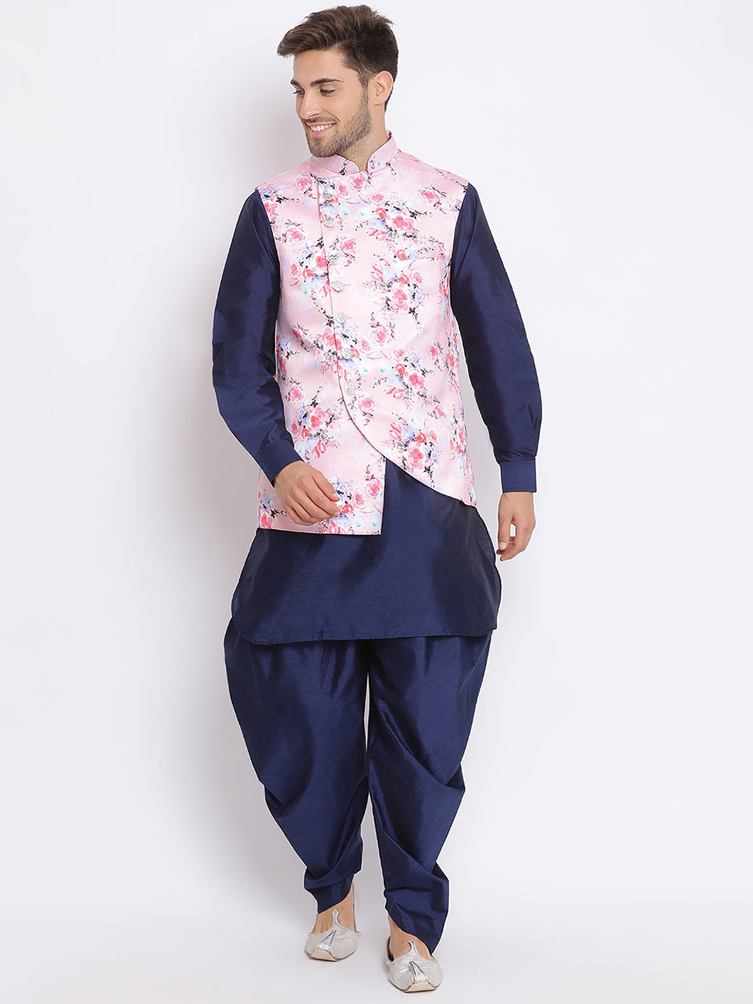

Hangup Men Mandarin Collar Kurta with Harem Pants & Nehru Jacket, Navy blue