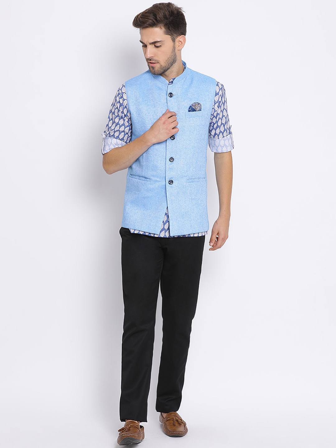 

Hangup Men Mandarin Collar Printed Kurta with Trouser & Nehru Jacket, Blue