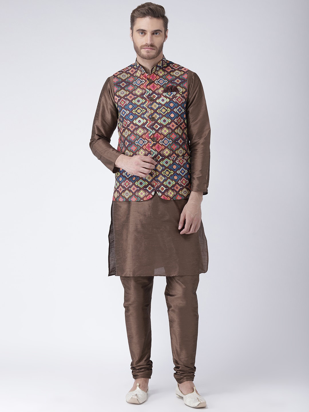 

Hangup Men Straight Kurta with Churidar & Nehru Jacket, Brown