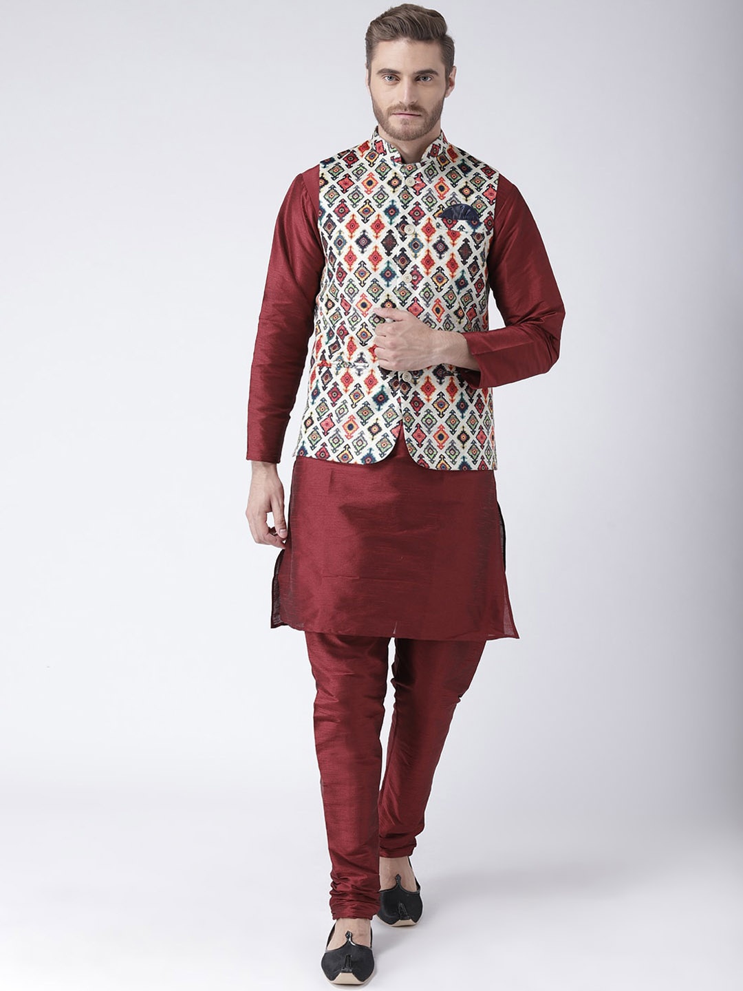 

Hangup Men Printed Kurta With Churidar & Nehru Jacket, Maroon