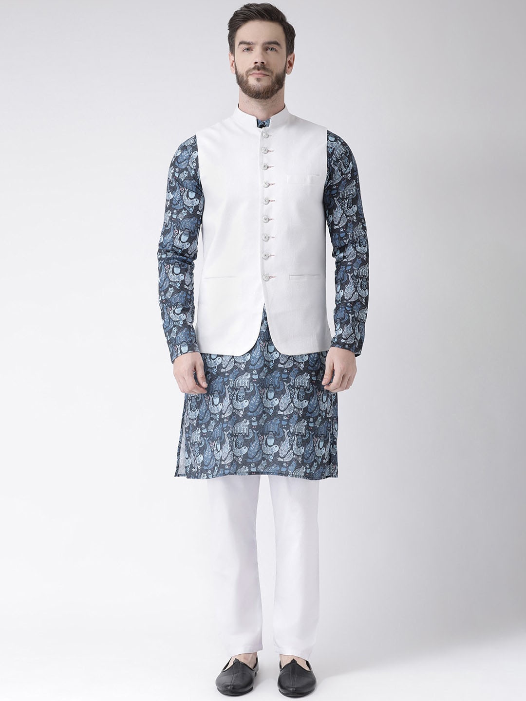 

Hangup Men Mandarin Collar Printed Kurta with Pyjamas & Nehru Jacket, Black