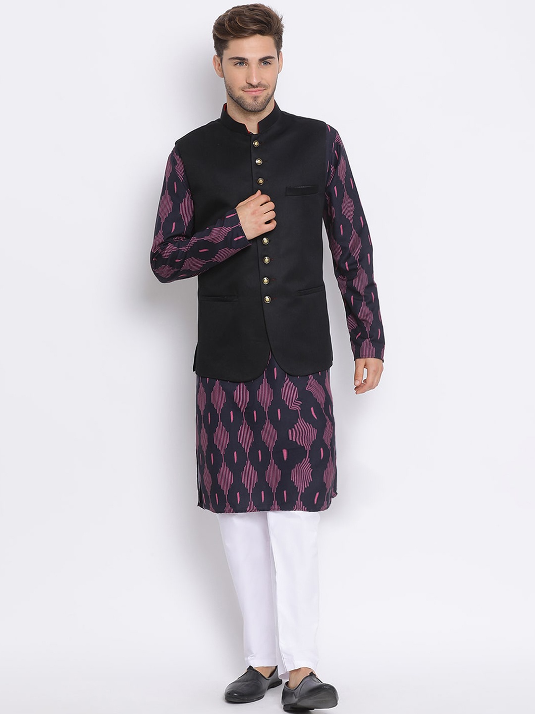 

hangup trend Men Printed Kurta with Pyjamas & Nehru jacket, Black