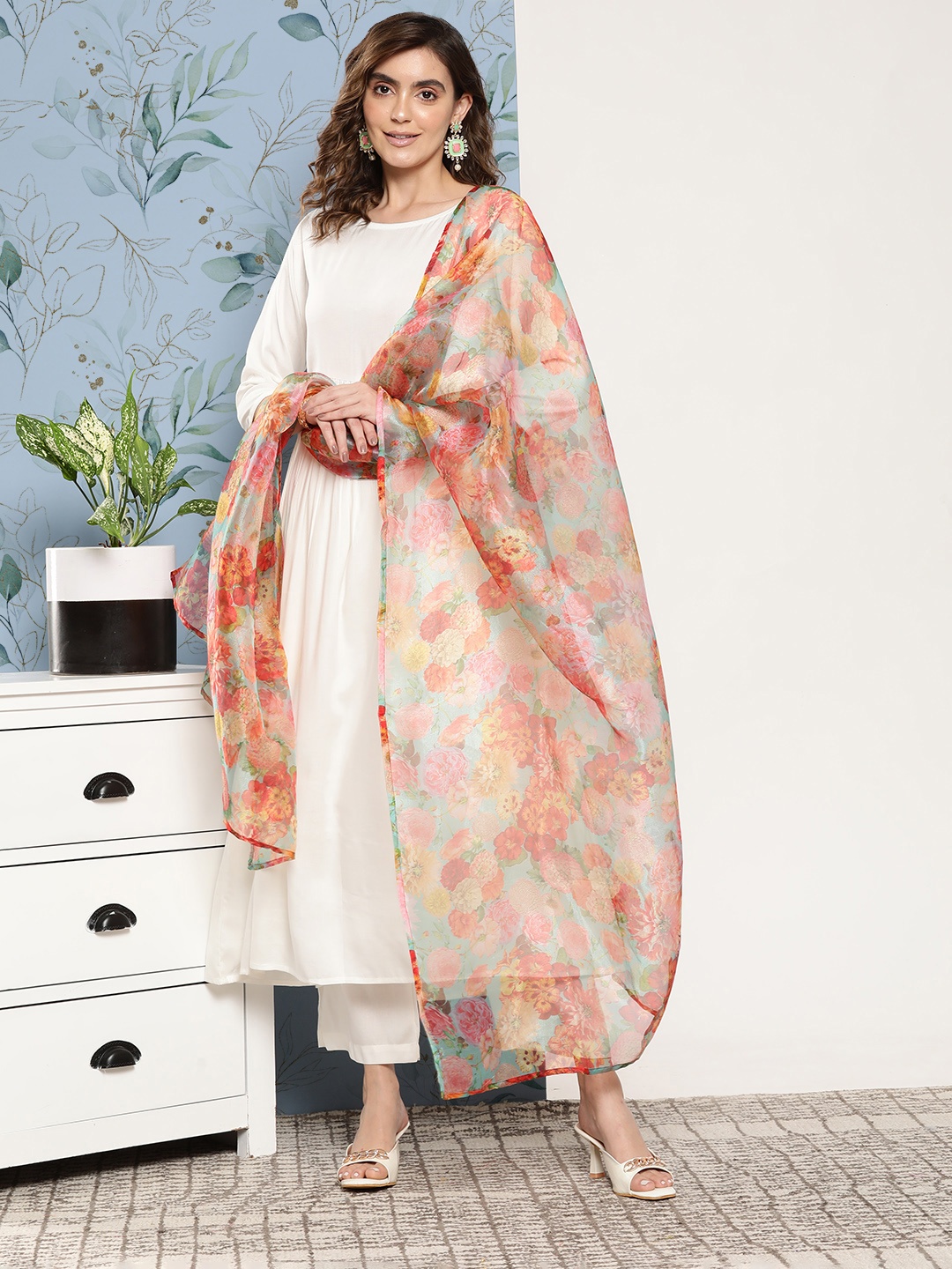 

InWeave Women Kurta With Palazzos & Dupatta, White