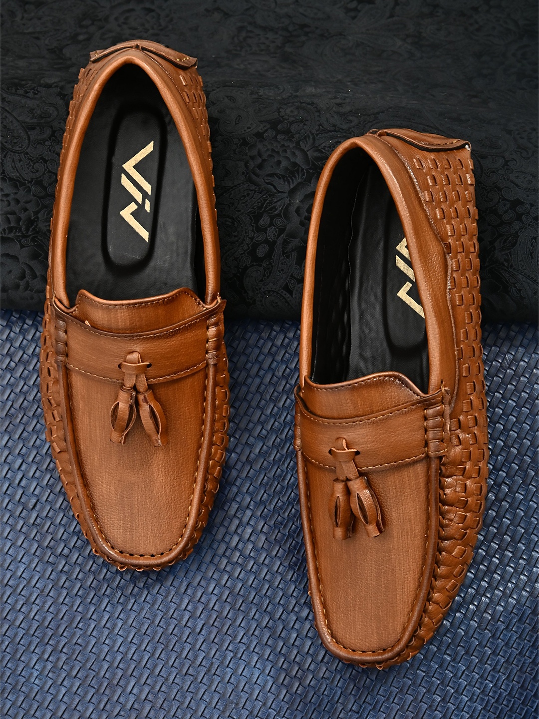 

VIV Men Comfort Insole Loafers, Tan