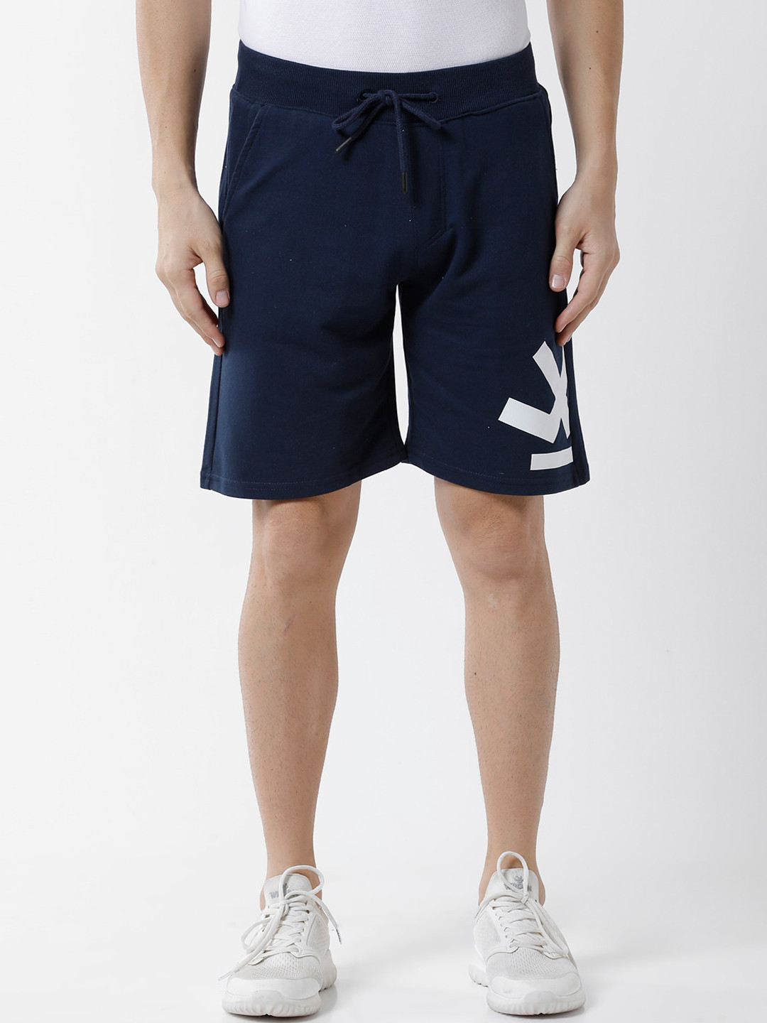 

WROGN Men Brand Logo Printed Slim Fit Sports Shorts, Navy blue