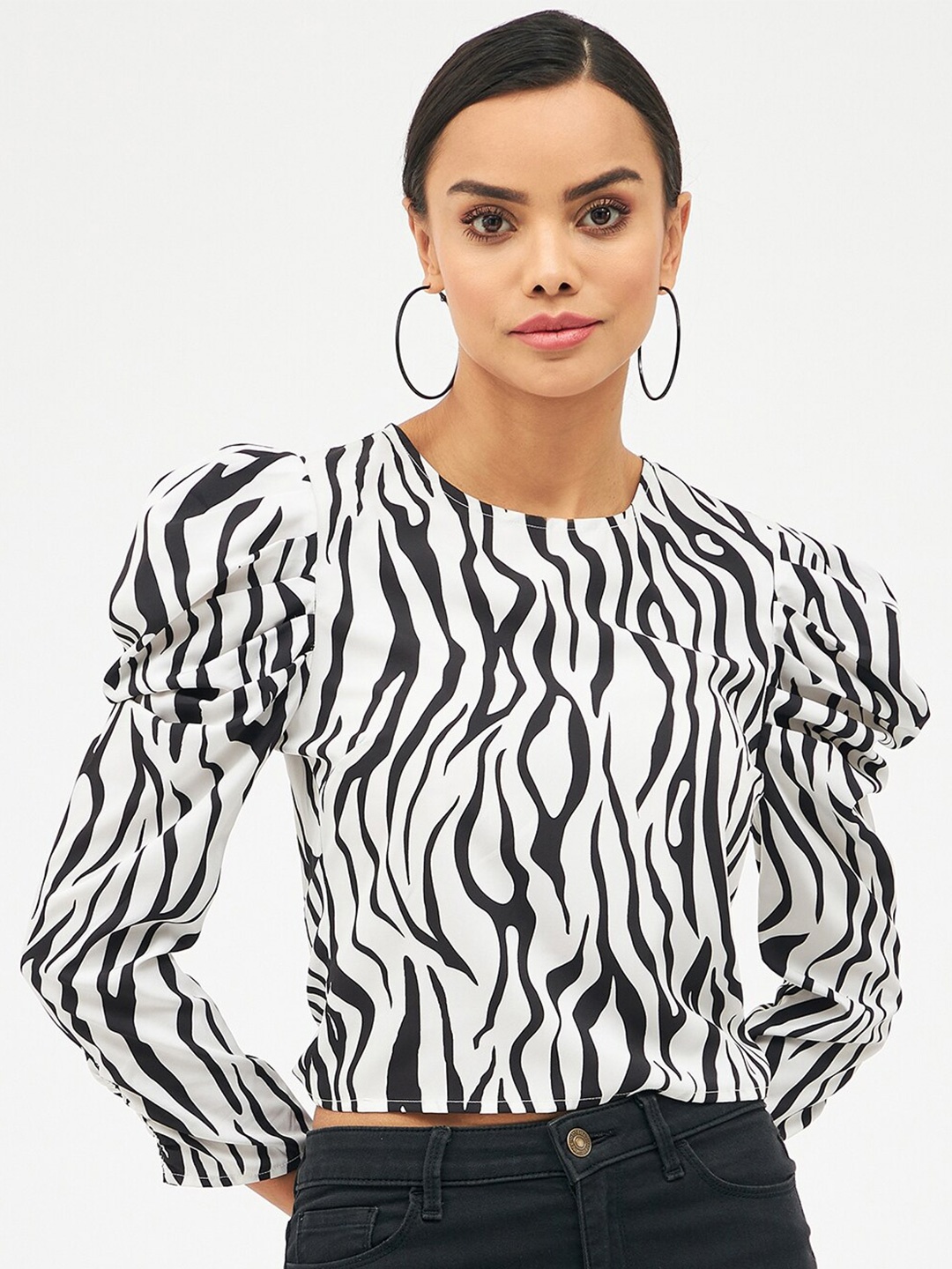 

Harpa Animal Print Puff Sleeves Crop Top, White