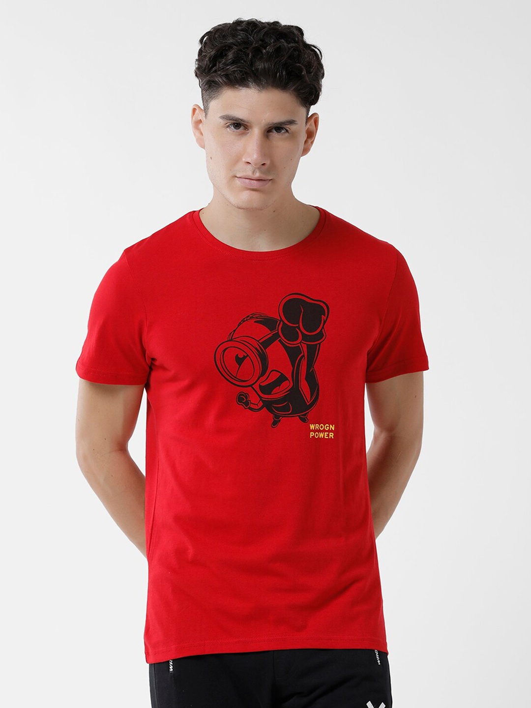 

WROGN Men Graphic Minion Printed Slim Fit Cotton T-shirt, Red