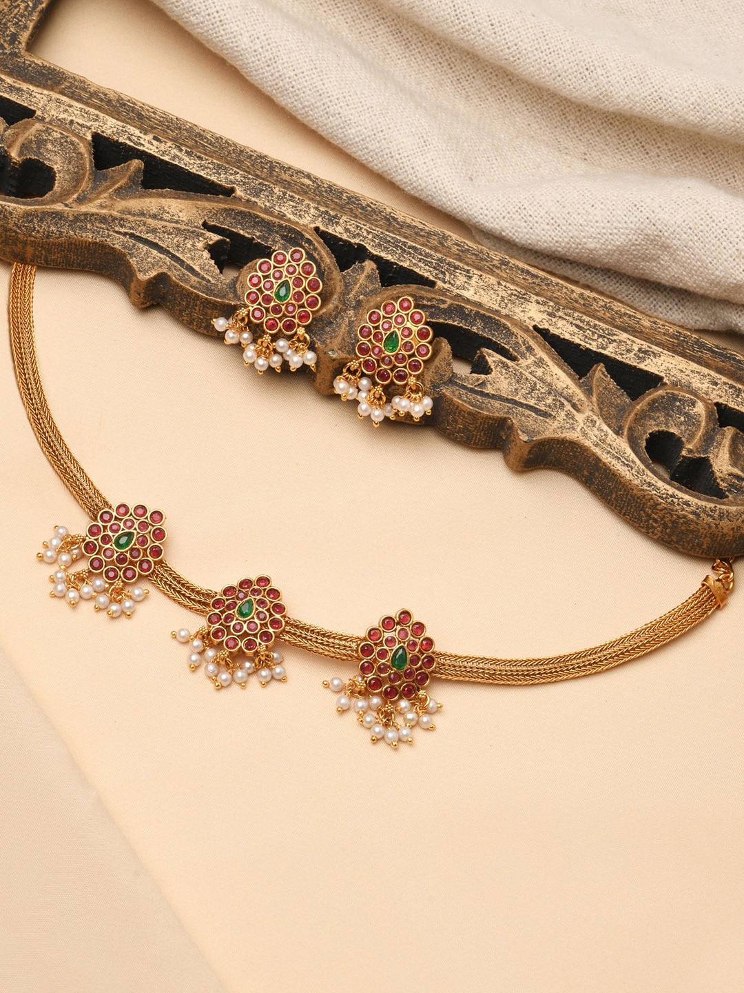 

Fida Gold-Plated Stone Studded & Beaded Temple Jewellery Set