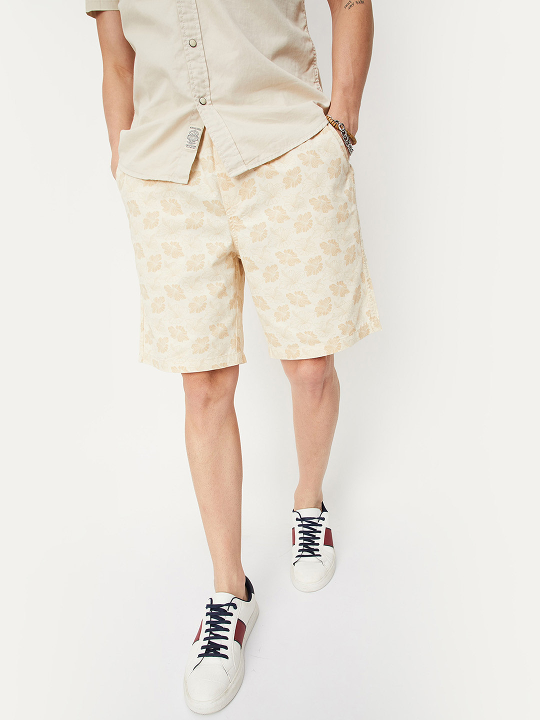 

max Men Conversational Printed Pure Cotton Shorts, Beige