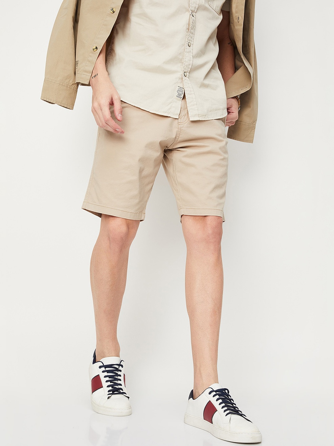 

max Men Solid Mid Rise Regular Shorts, Khaki