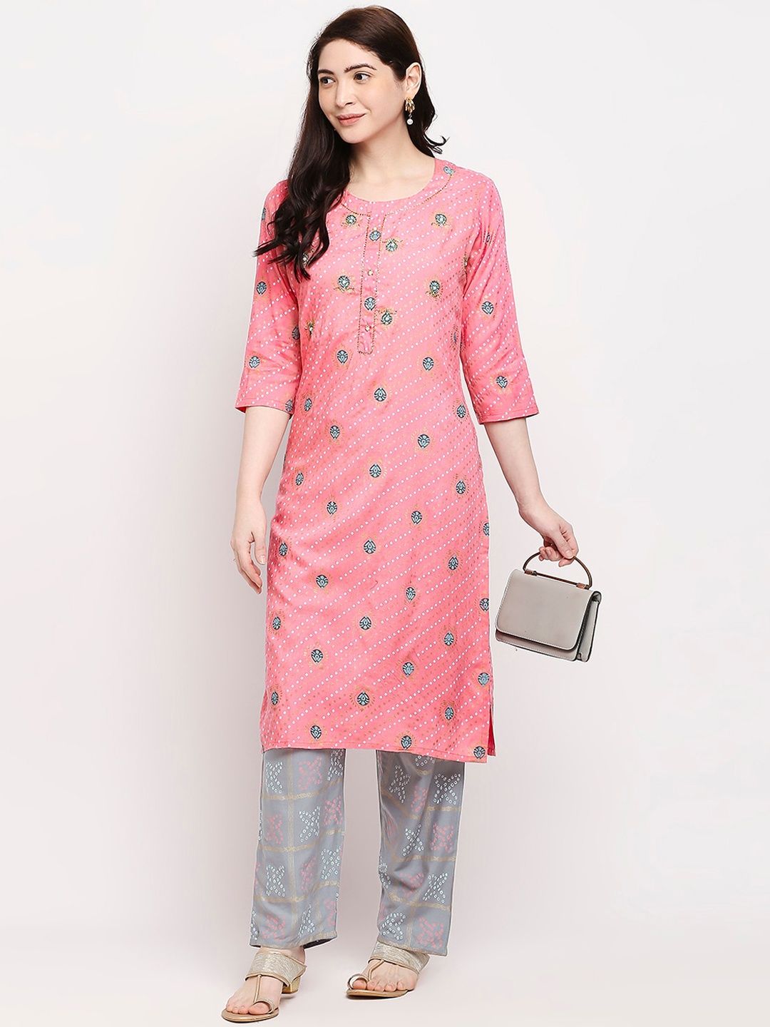 

ZRI Women Embroidered Kurta with Trousers, Pink