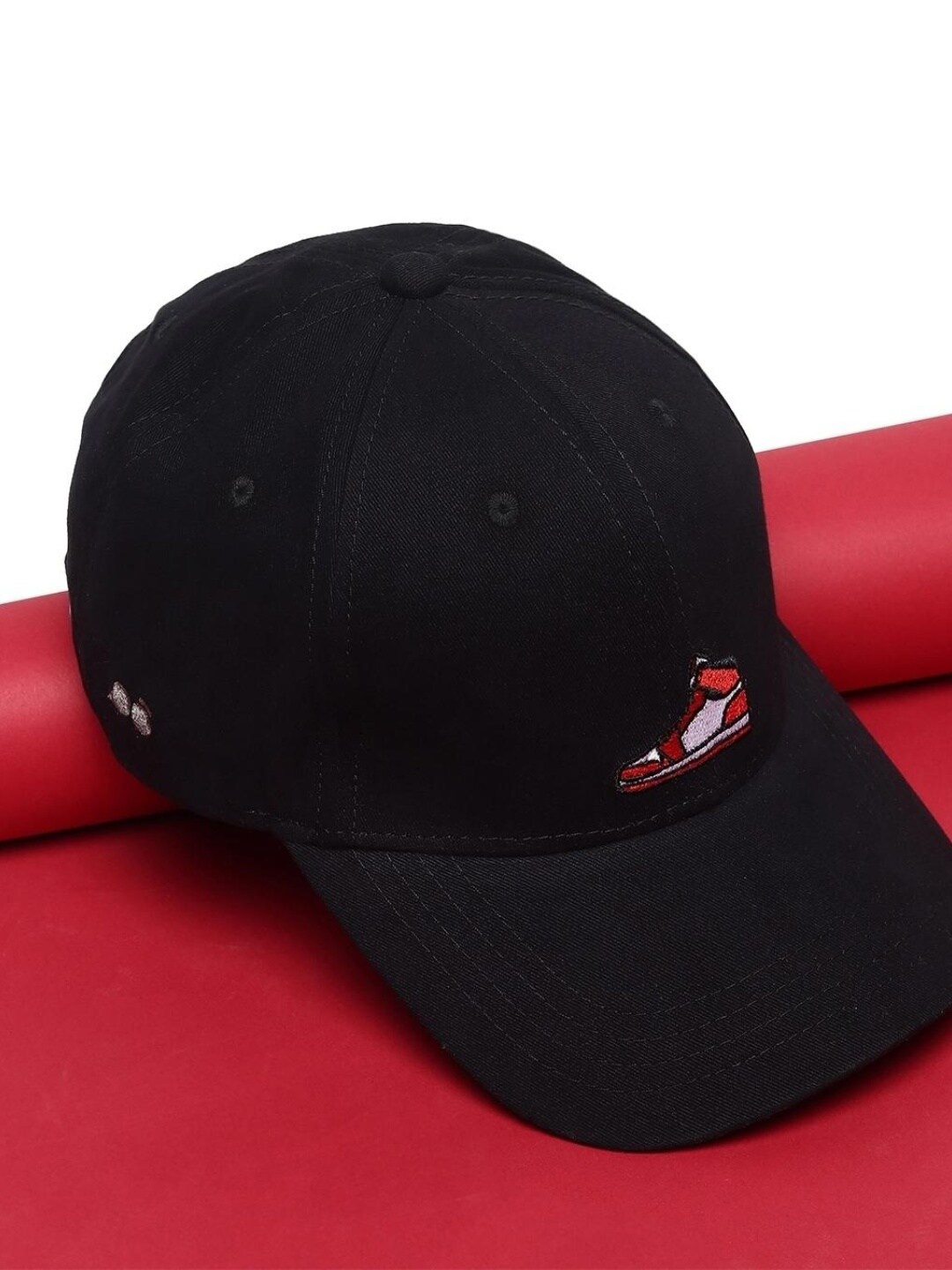 

Bewakoof Embroidered Baseball Cap, Black