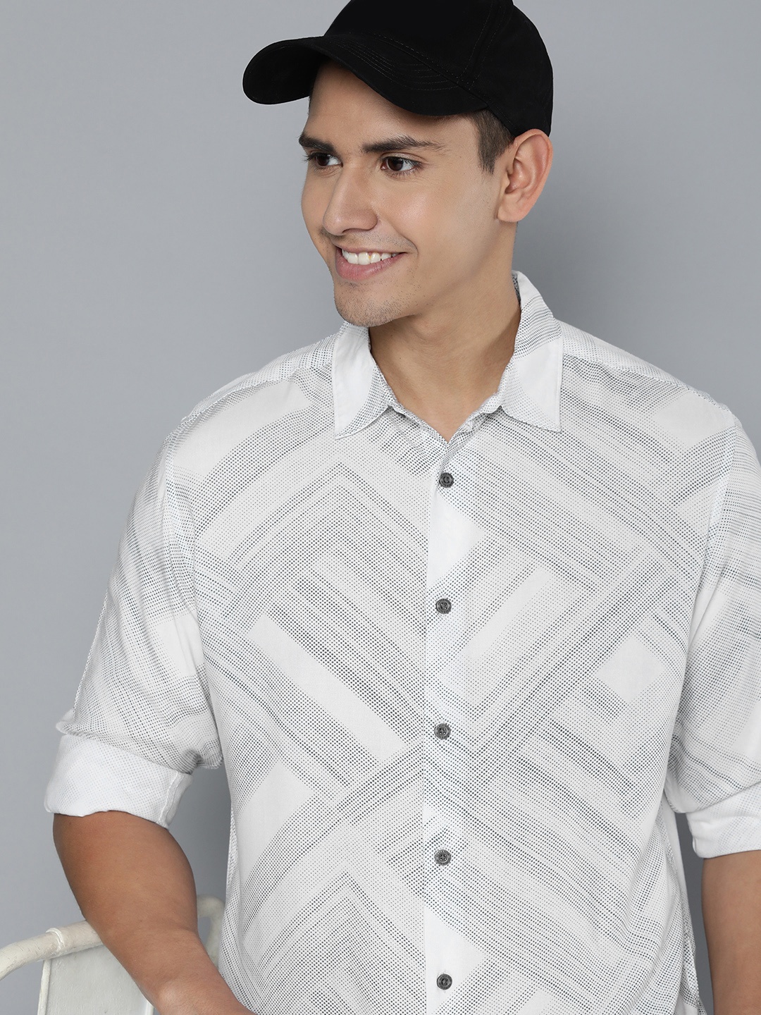 

HERE&NOW Men White Slim Fit Printed Casual Shirt