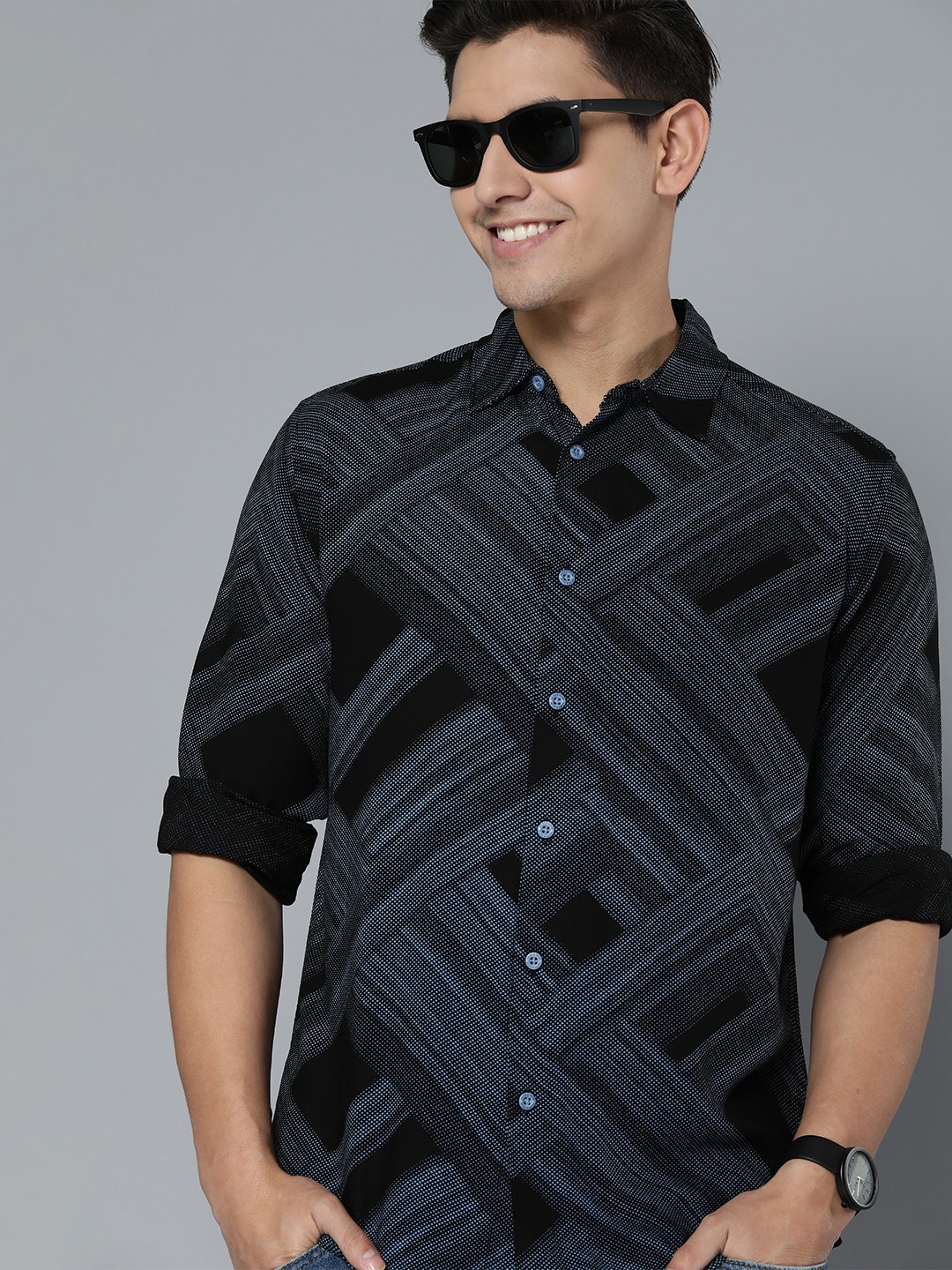 

HERE&NOW Men Black Slim Fit Printed Casual Shirt