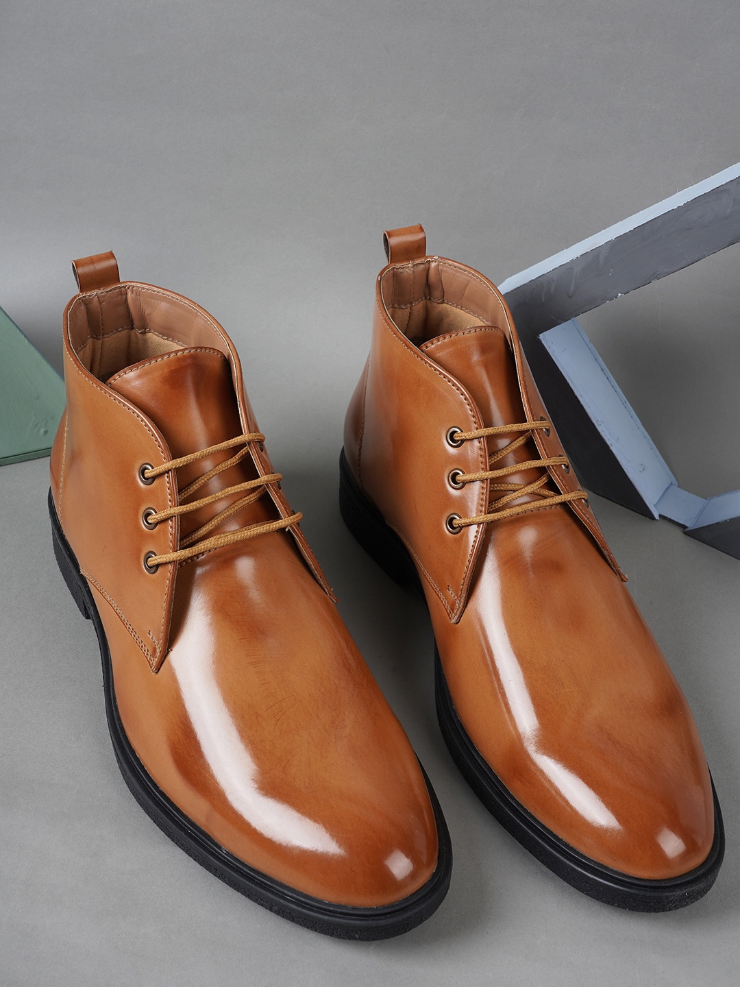 

Carlton London Men Mid-Top Regular Boots, Tan