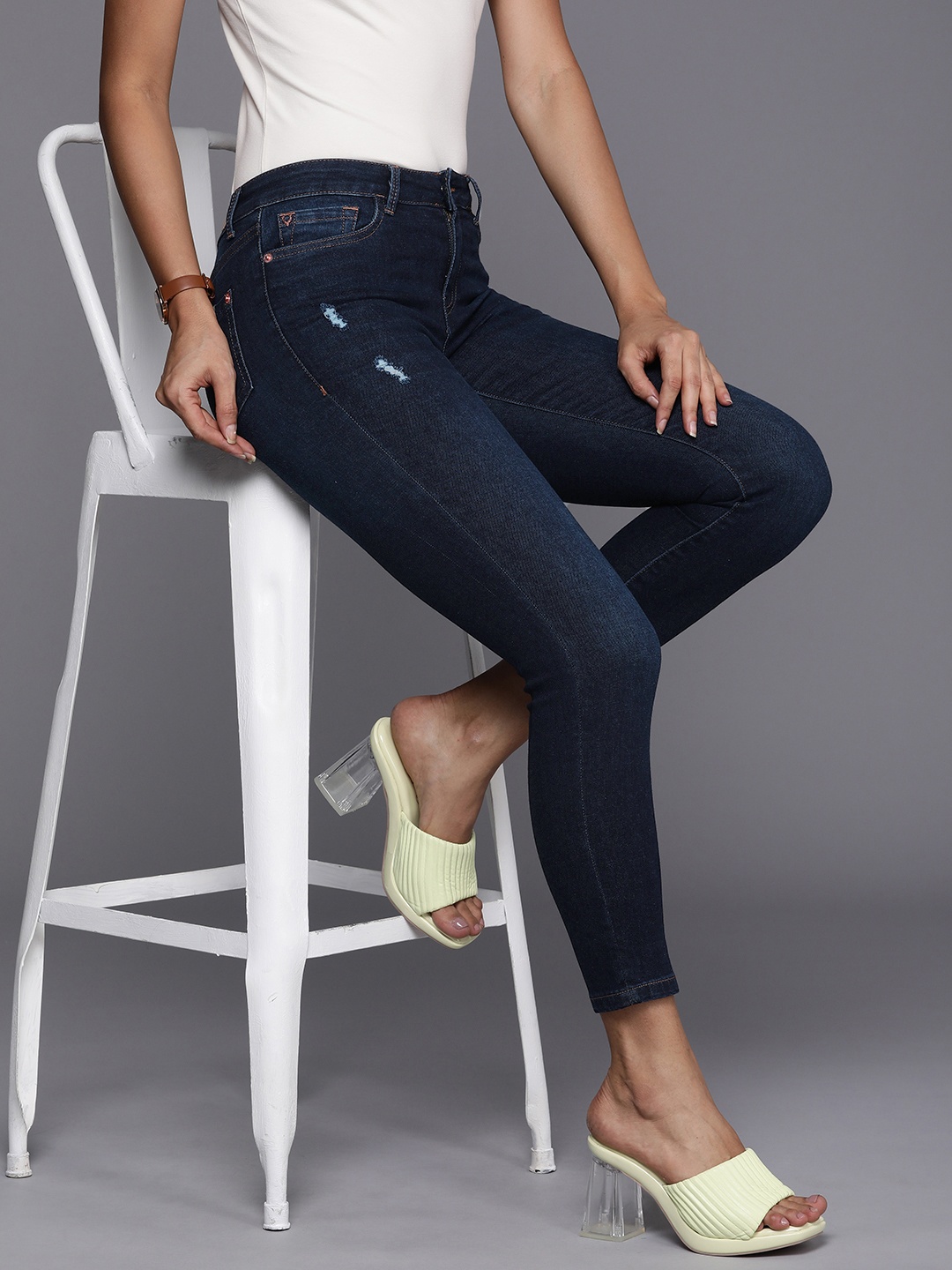 

Allen Solly Woman Women Skinny Fit Low Distress Light Fade Stretchable Jeans, Blue
