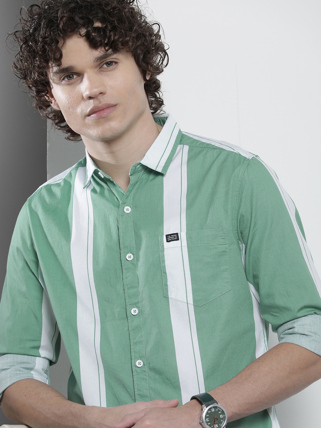 

The Indian Garage Co Men Striped Casual Shirt, Green