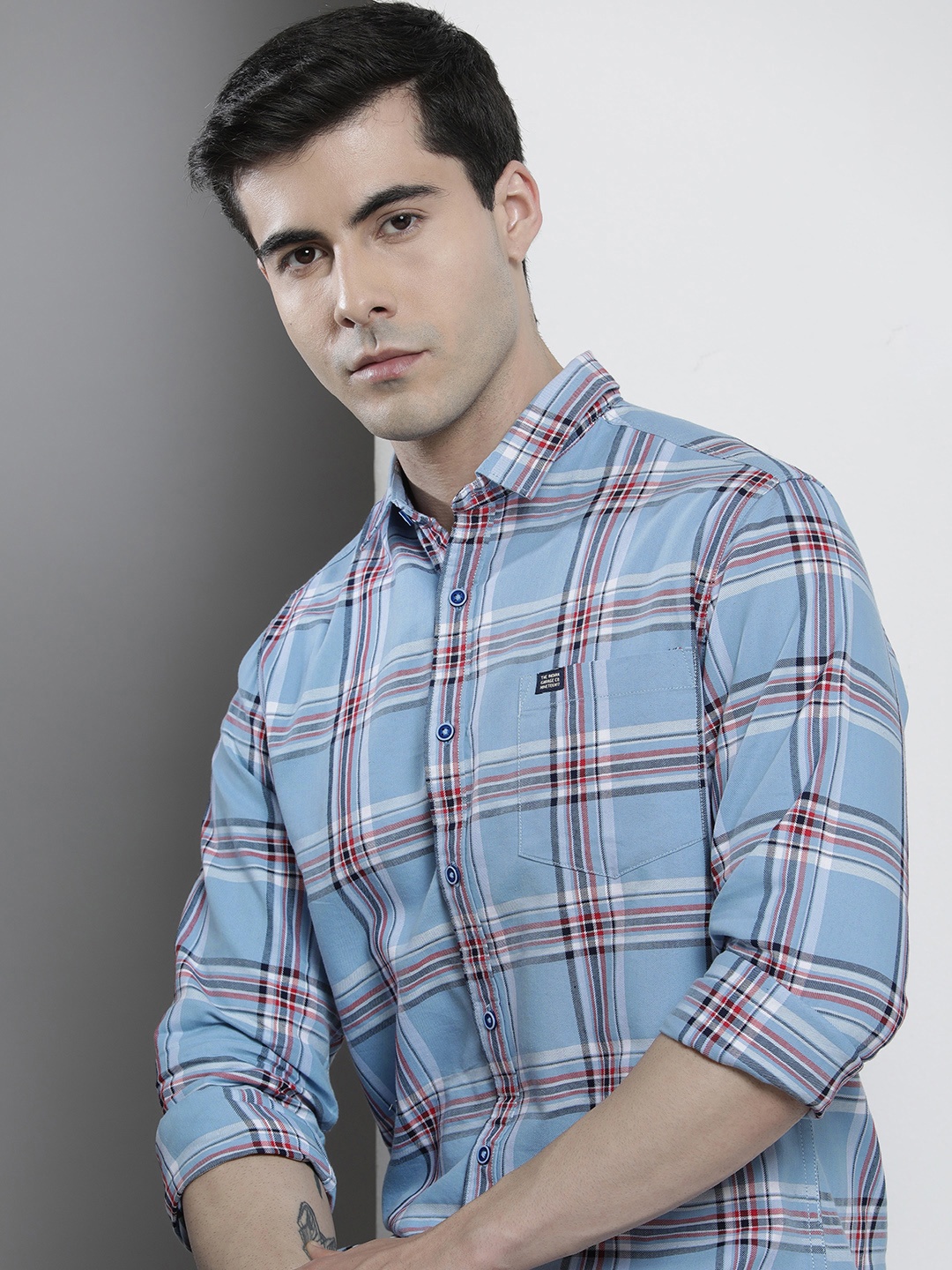 

The Indian Garage Co Men Regular Fit Checked Casual Shirt, Blue