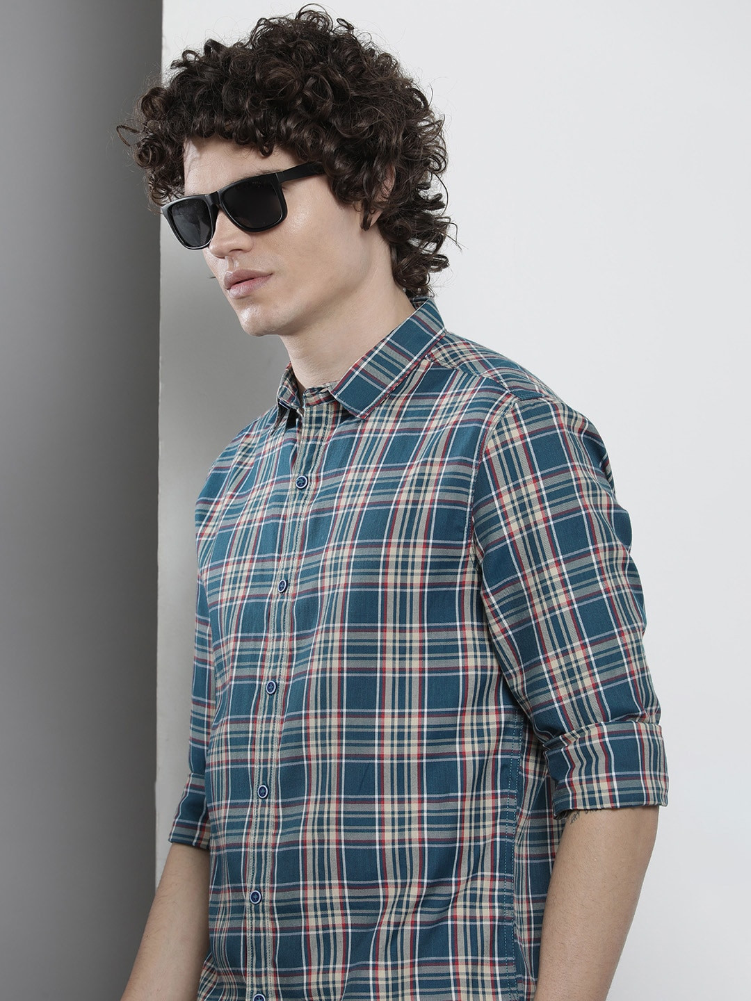 

The Indian Garage Co Men Checked Casual Shirt, Navy blue