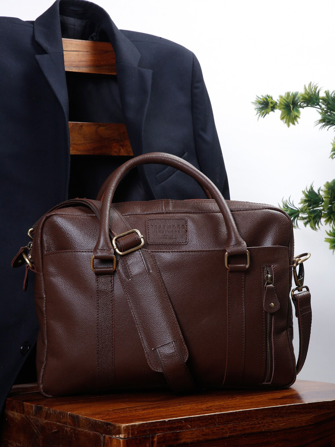 

Teakwood Leathers Textured Leather Laptop Bag, Brown