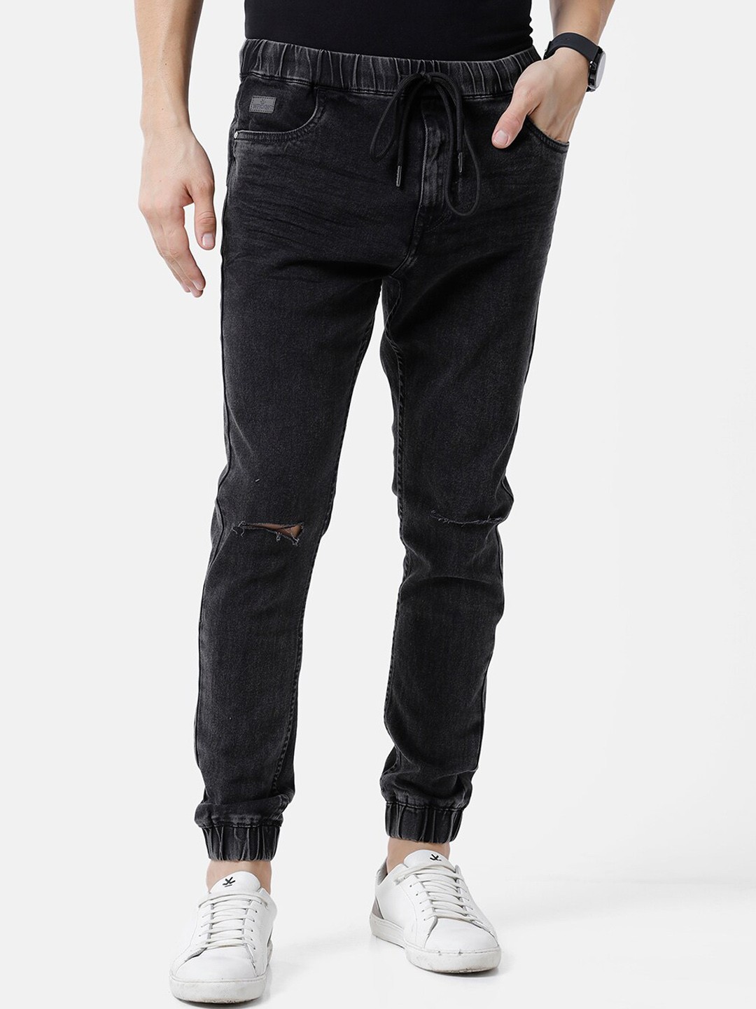 

WROGN Men Jogger Slash Knee Jeans, Black