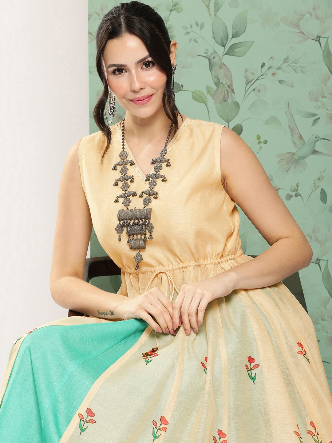 

Bhama Couture Floral Printed High Slit Chanderi Silk Kurta With Skirt, Beige