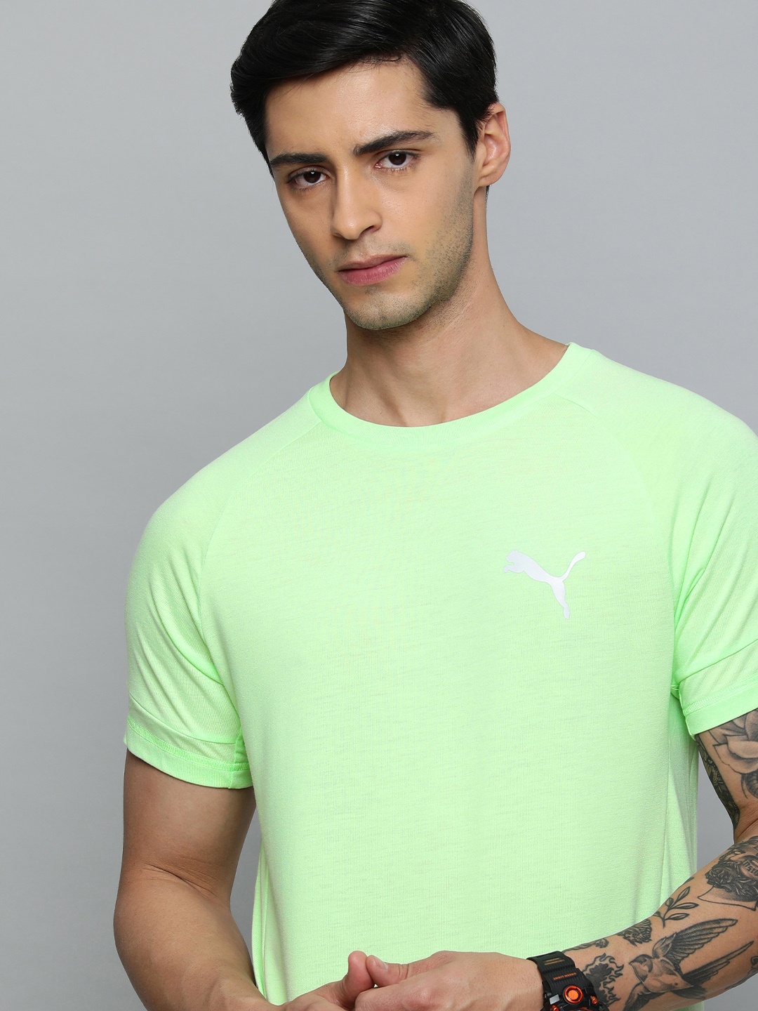 

Puma Men Solid Slim Fit Outdoor T-shirt, Green