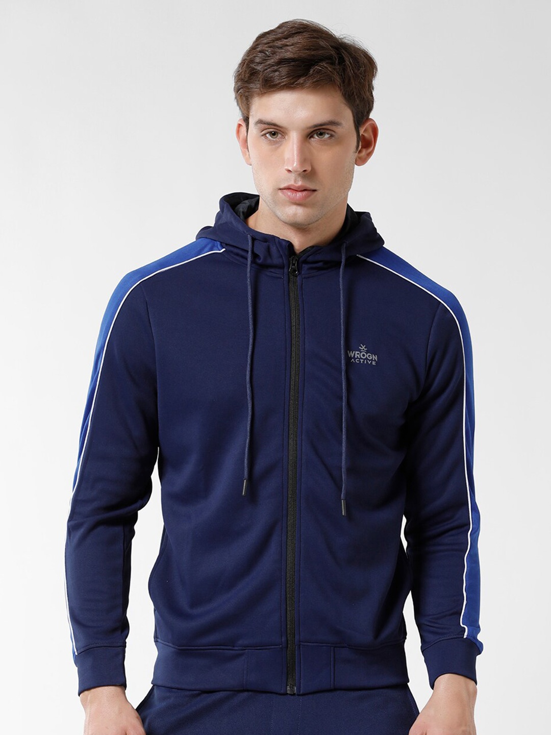 

WROGN Men Colourblocked Hooded Sweatshirt, Navy blue